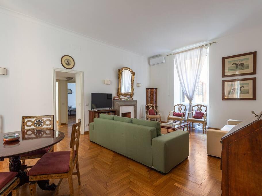 Giulia Luxury Two Bedroom Apartment