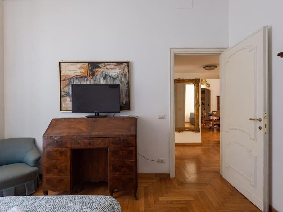 Giulia Luxury Two Bedroom Apartment