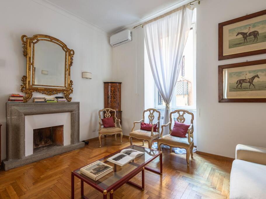 Giulia Luxury Two Bedroom Apartment Rom
