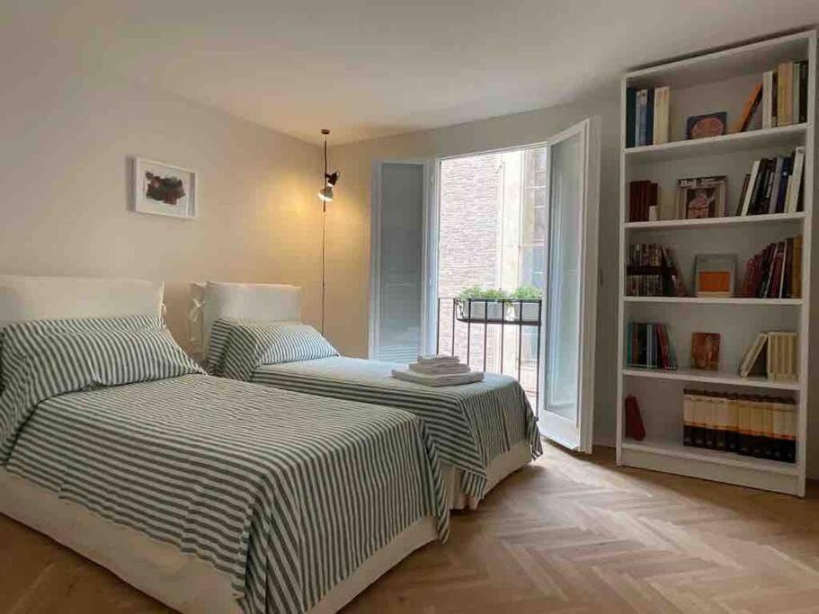 Attico Con Due Terrazze Al Pantheon, Apartamento Roma