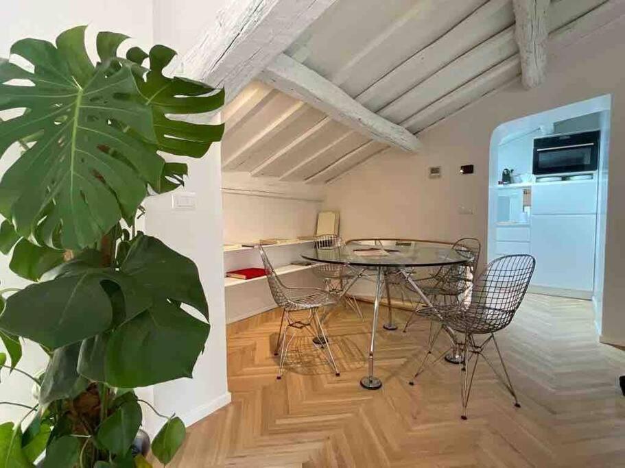 Attico Con Due Terrazze Al Pantheon, Apartamento *