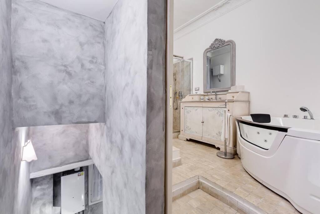 Nuovo Colonna - Spanish Steps Apt Apartment Rom