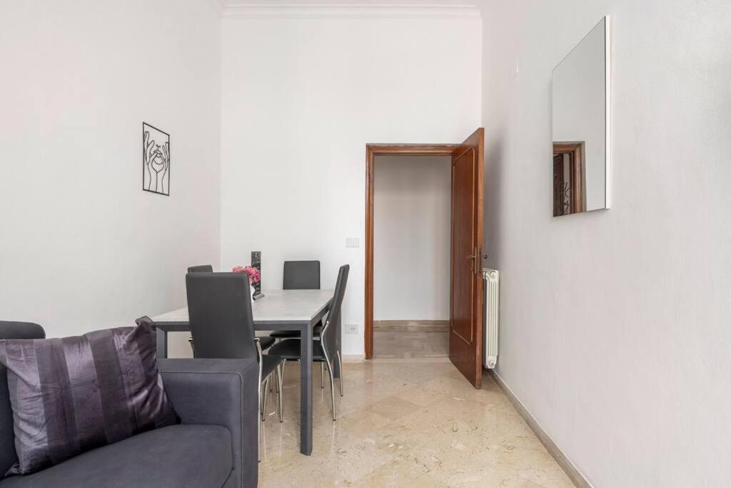 Casa In Trastevere Apartamento *