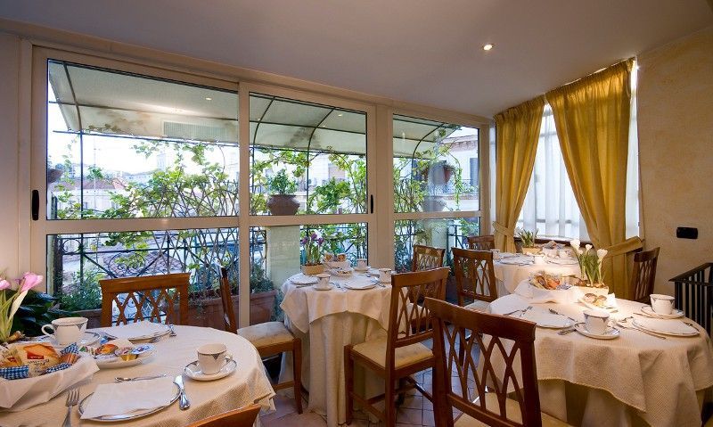 La Fenice Apartment Rom