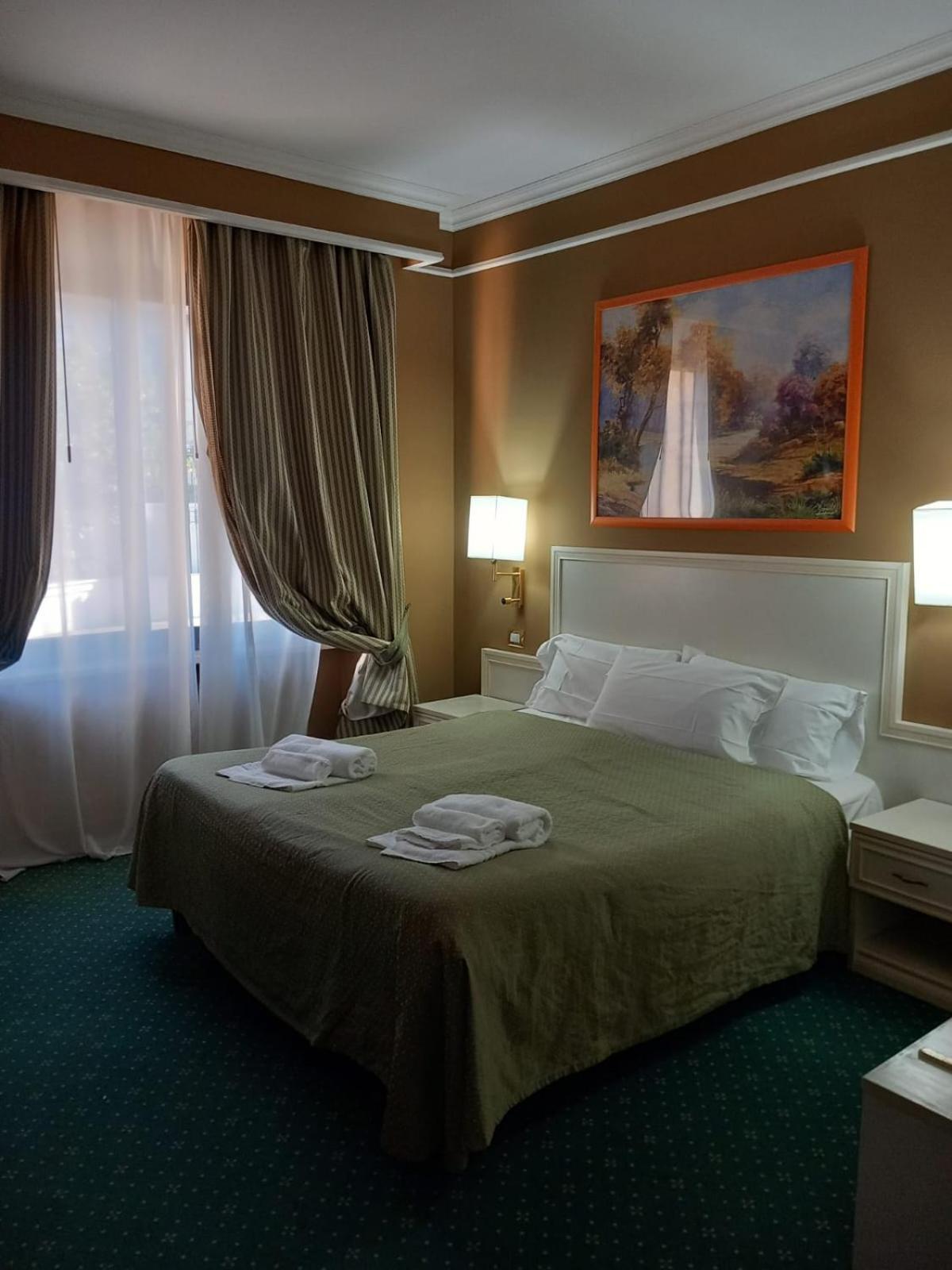 Hotell Cervara Park 4*