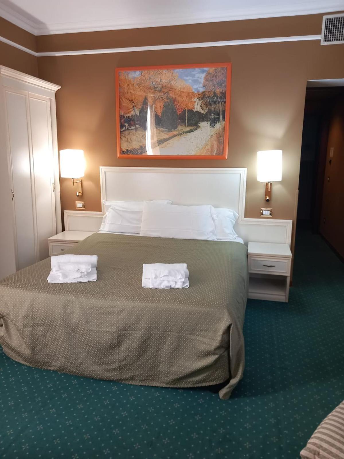 Cervara Park Hotell 4*