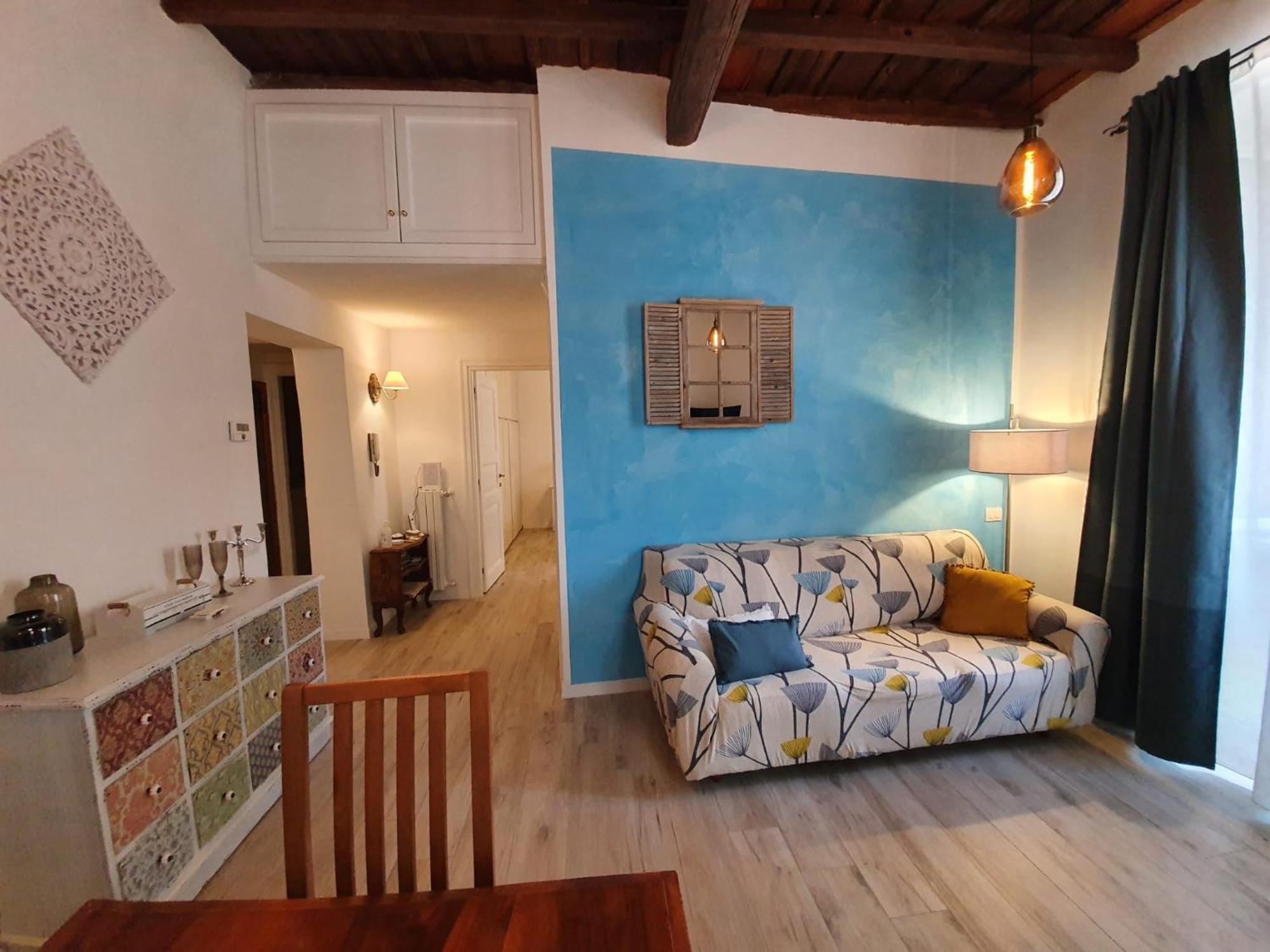 Alice's Corner At Borgo Apartment *