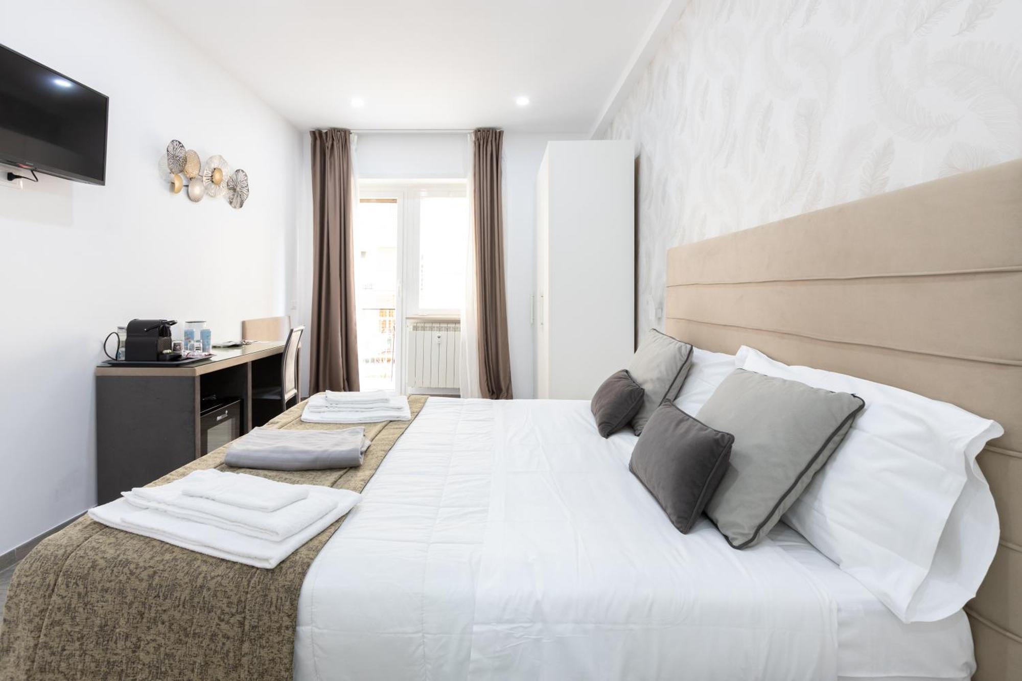 Guest house 247 Luxury Trastevere 2*