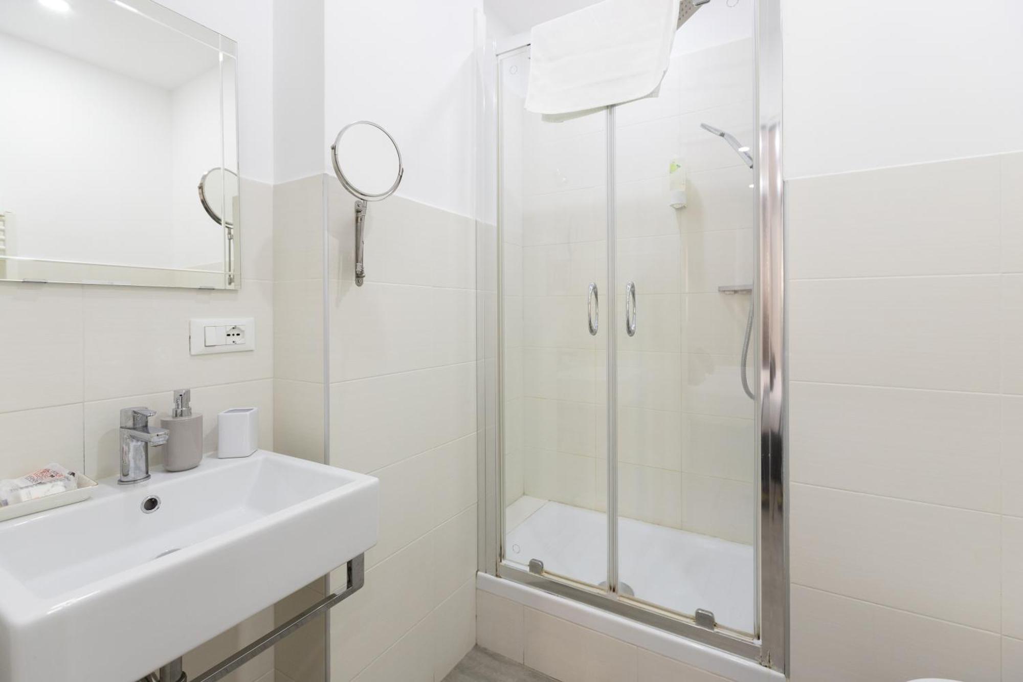 Guest house 247 Luxury Trastevere 2*