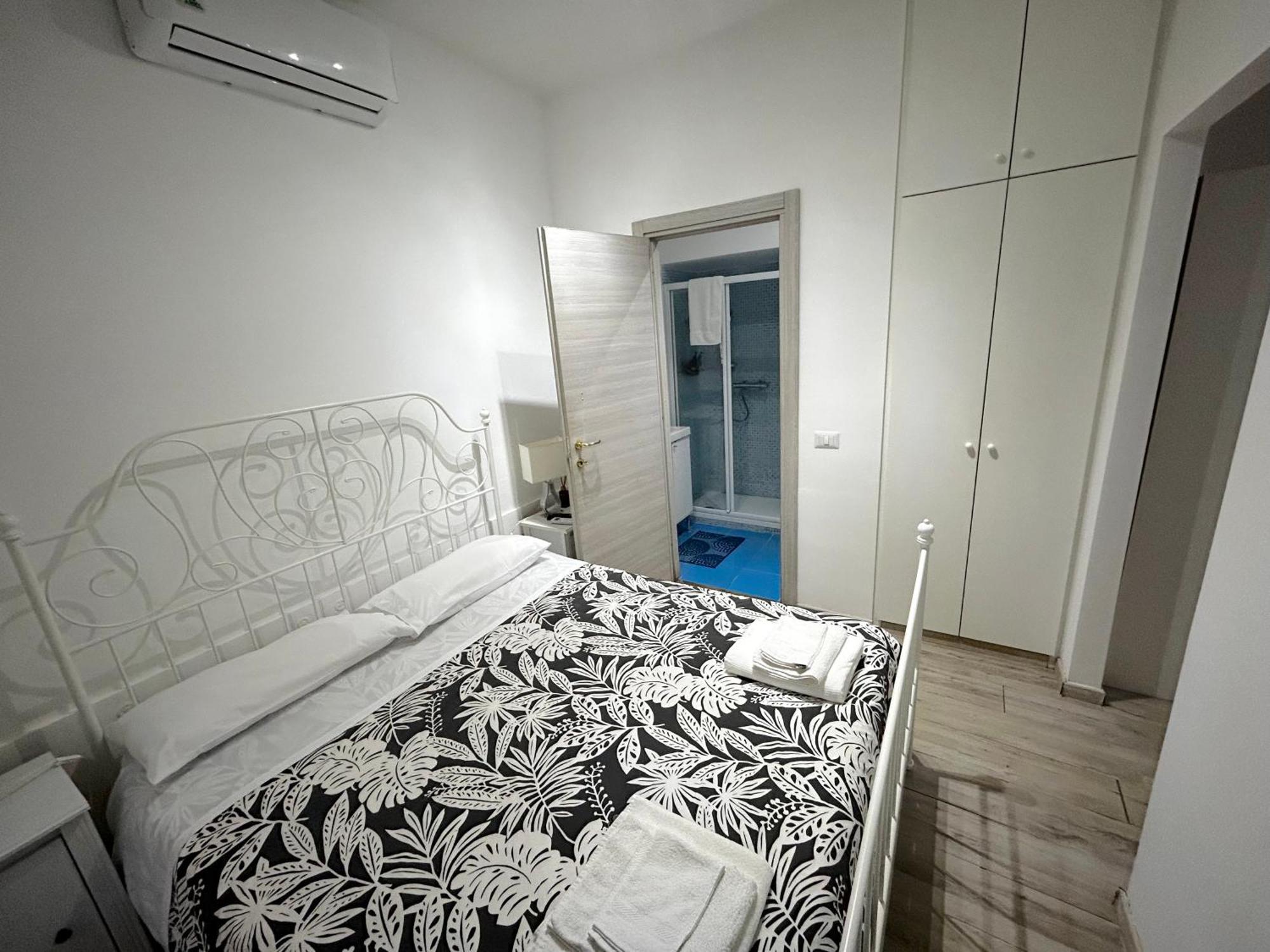 Urbe - Delizioso Quartiere Coppede * Roma