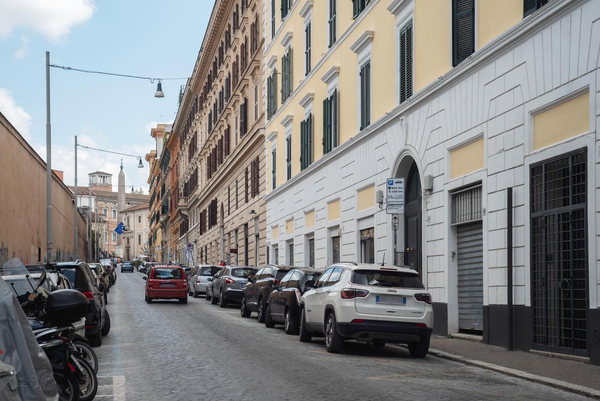 Accogliente E Colorato, A Pochi Passi Dal Colosseo - Fromhometorome Leilighet *