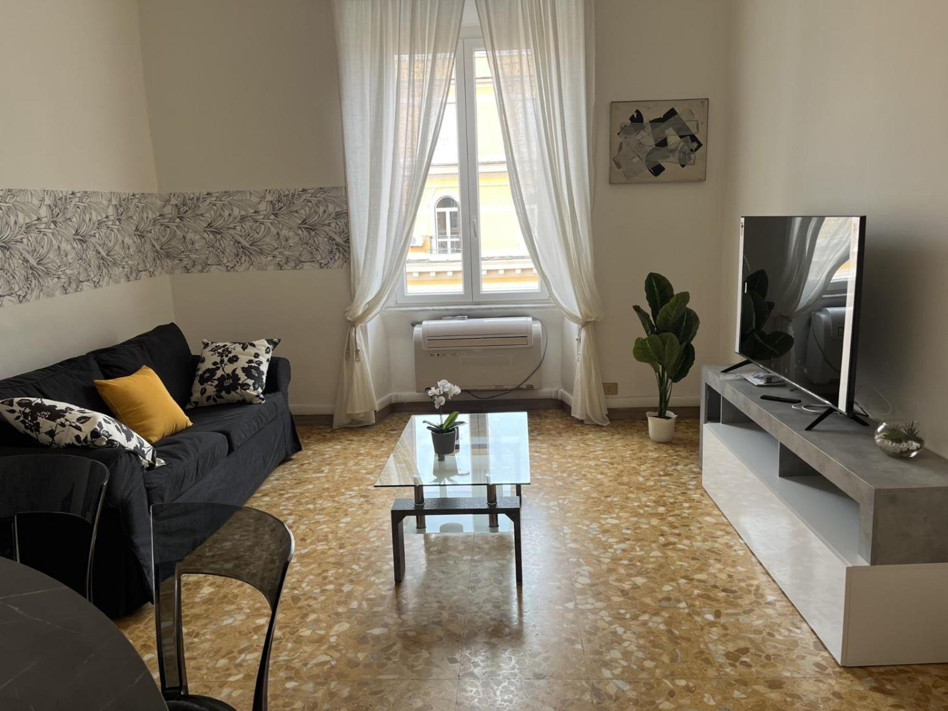Interno 18 Penthouse Roma