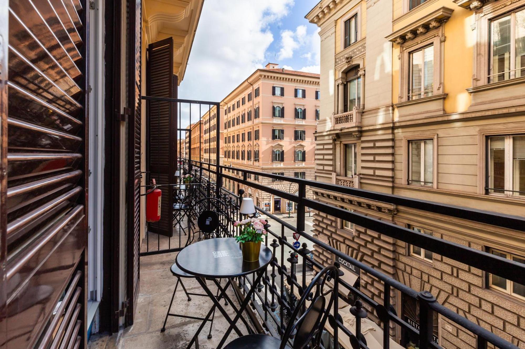 Cavour Luxury - Lr Collection