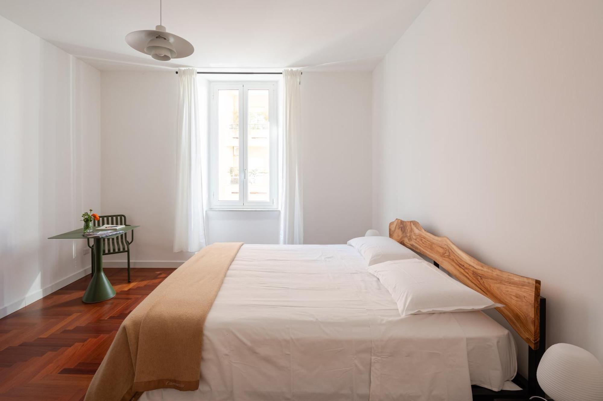 Lunaria Vatican Apartment *
