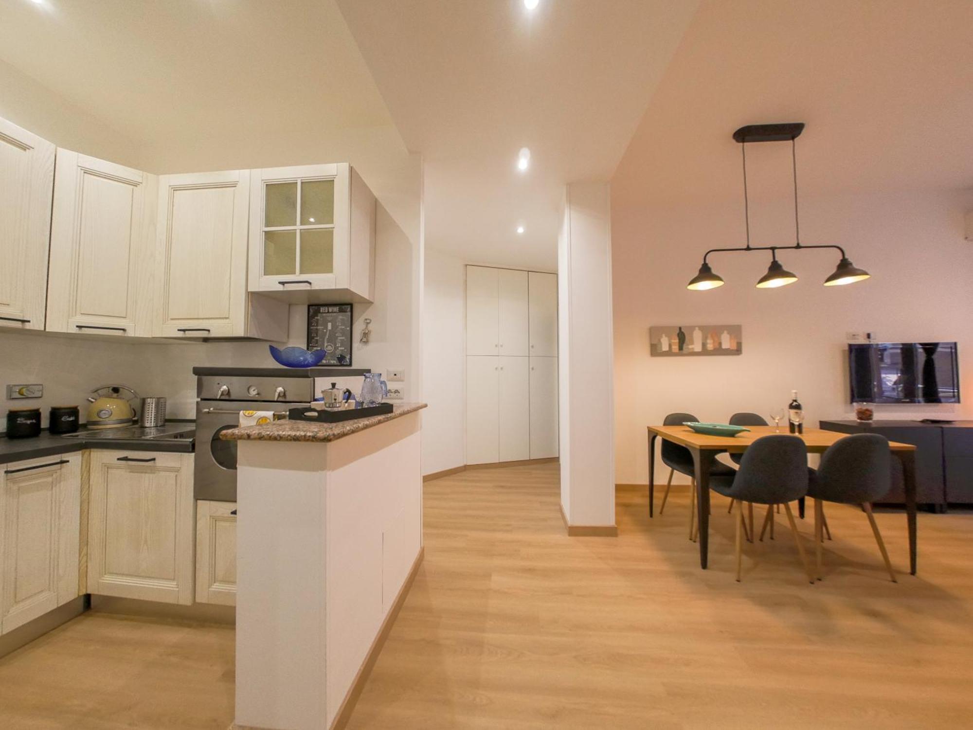 Chic Modern 2-bedroom Near Metro Leilighet *