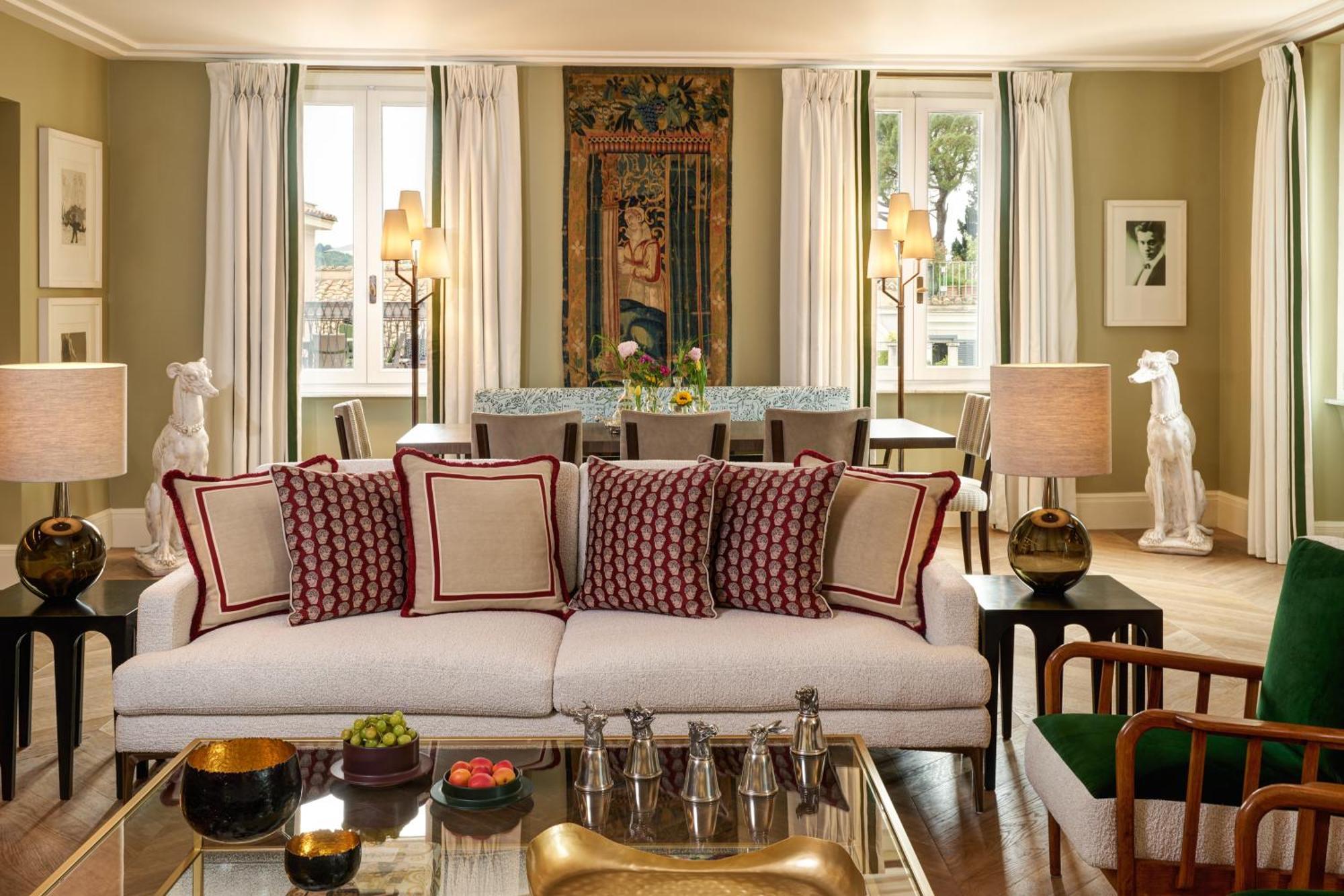 Hotel Rocco De Russie 5*