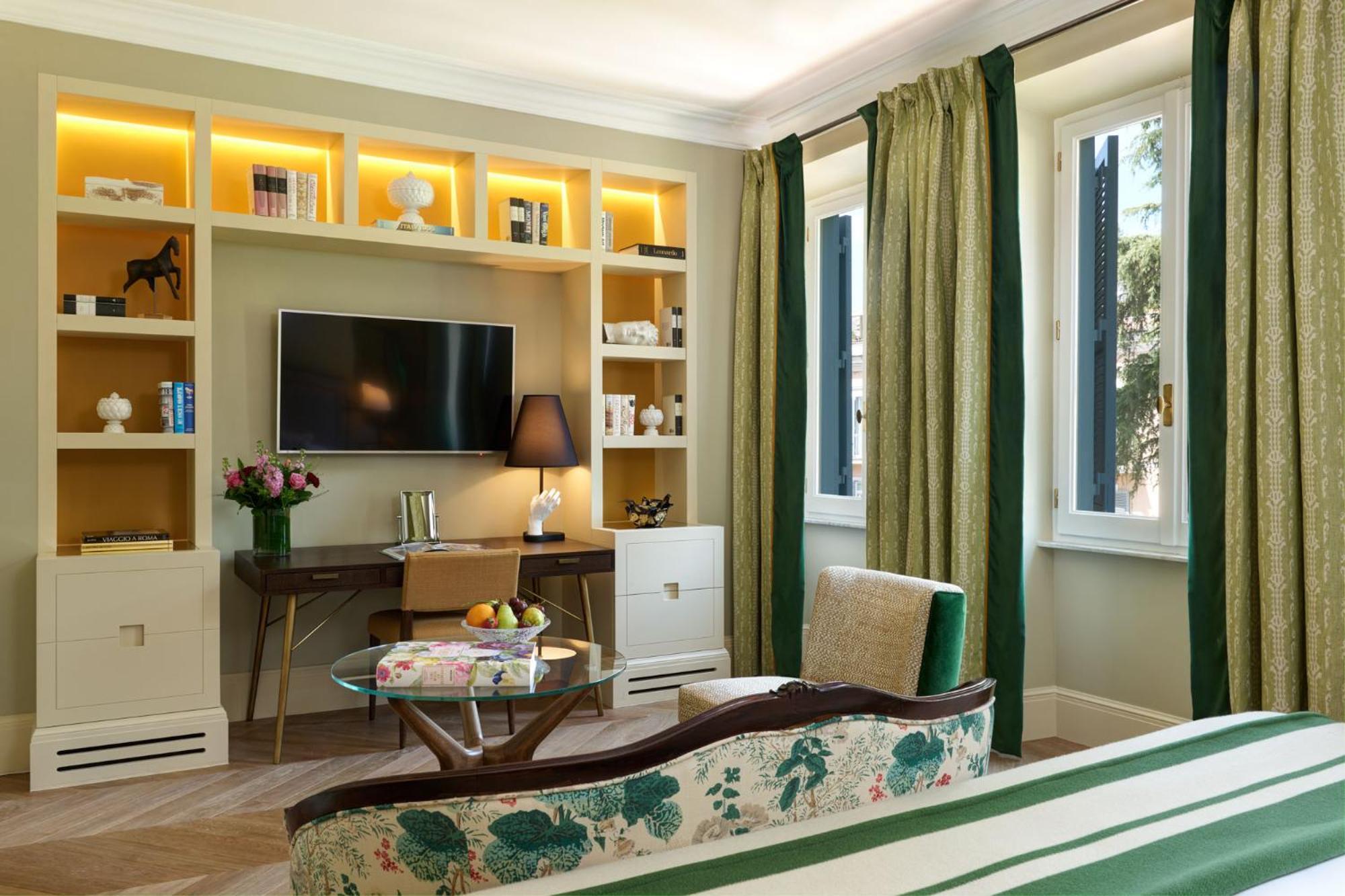Hotel Rocco De Russie 5*