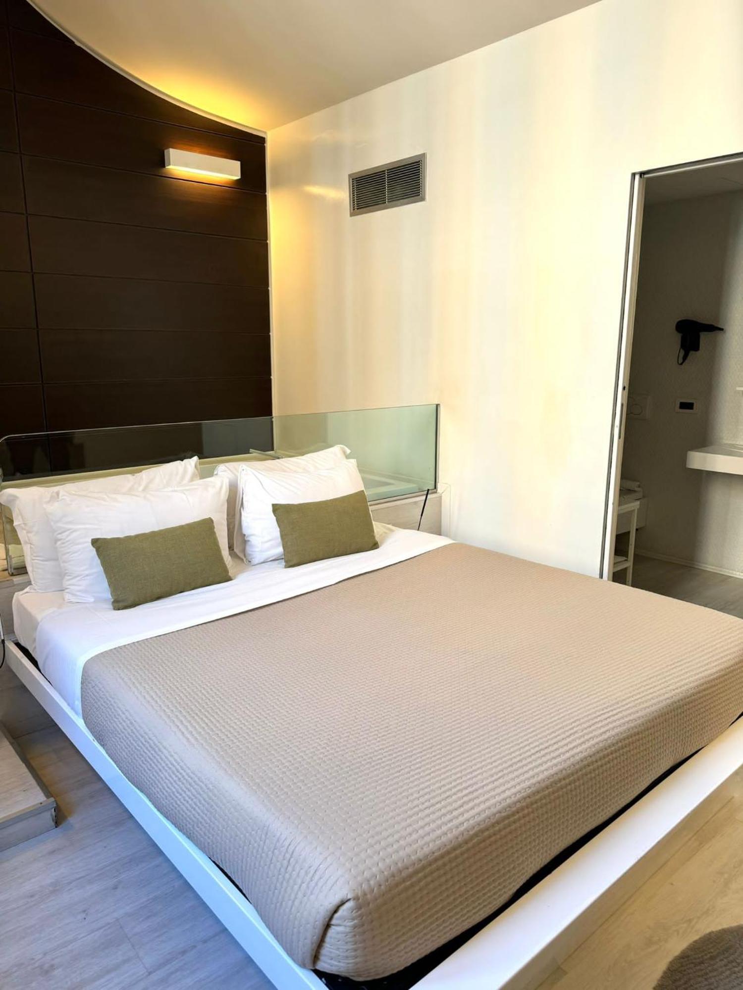 Hotell Navona 2*