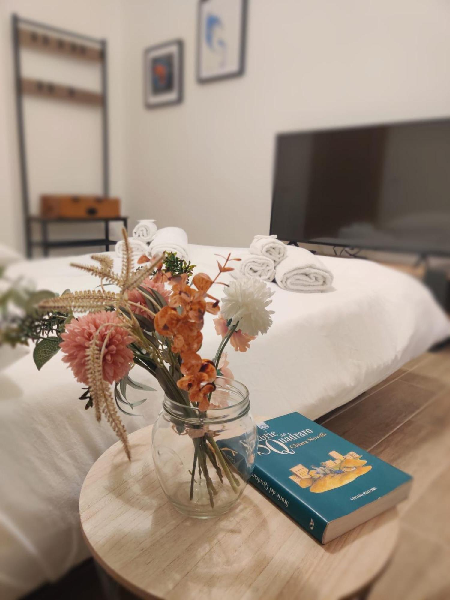Apartment Agli Acquedotti, Con Giardino Privato *