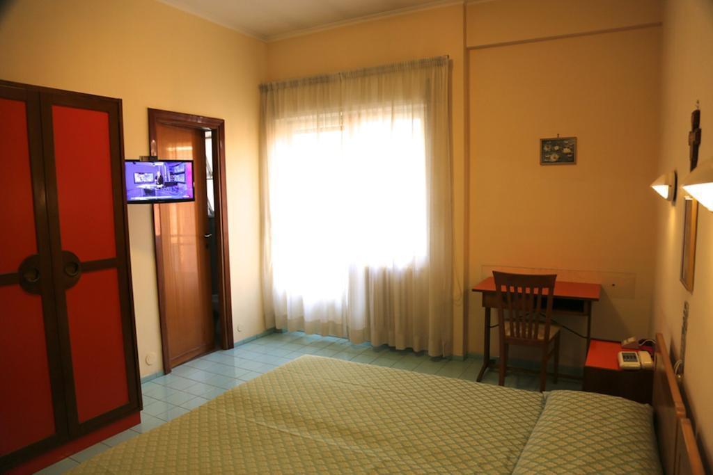 Hotel Casa Piccole Ancelle Di Cristo Re Roma