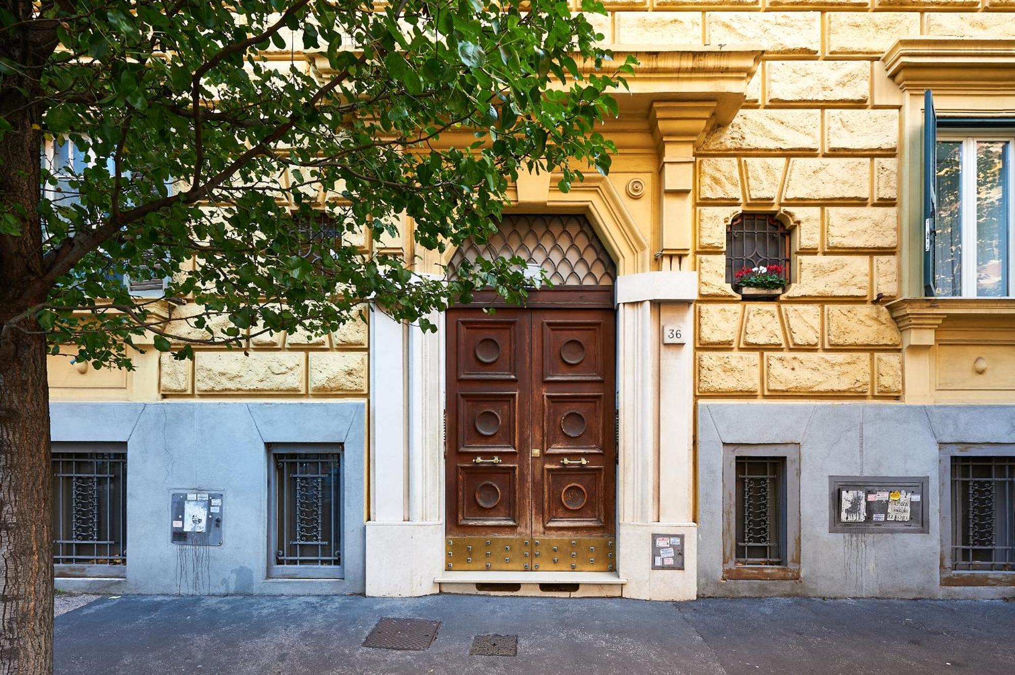 Irex Vatican Private