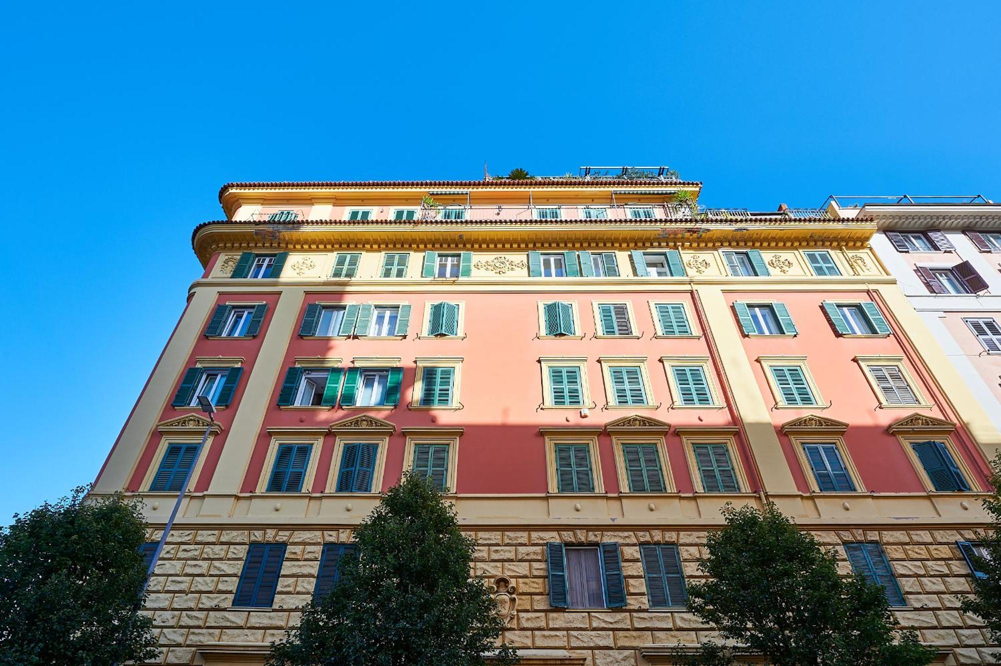 Irex Vatican Private