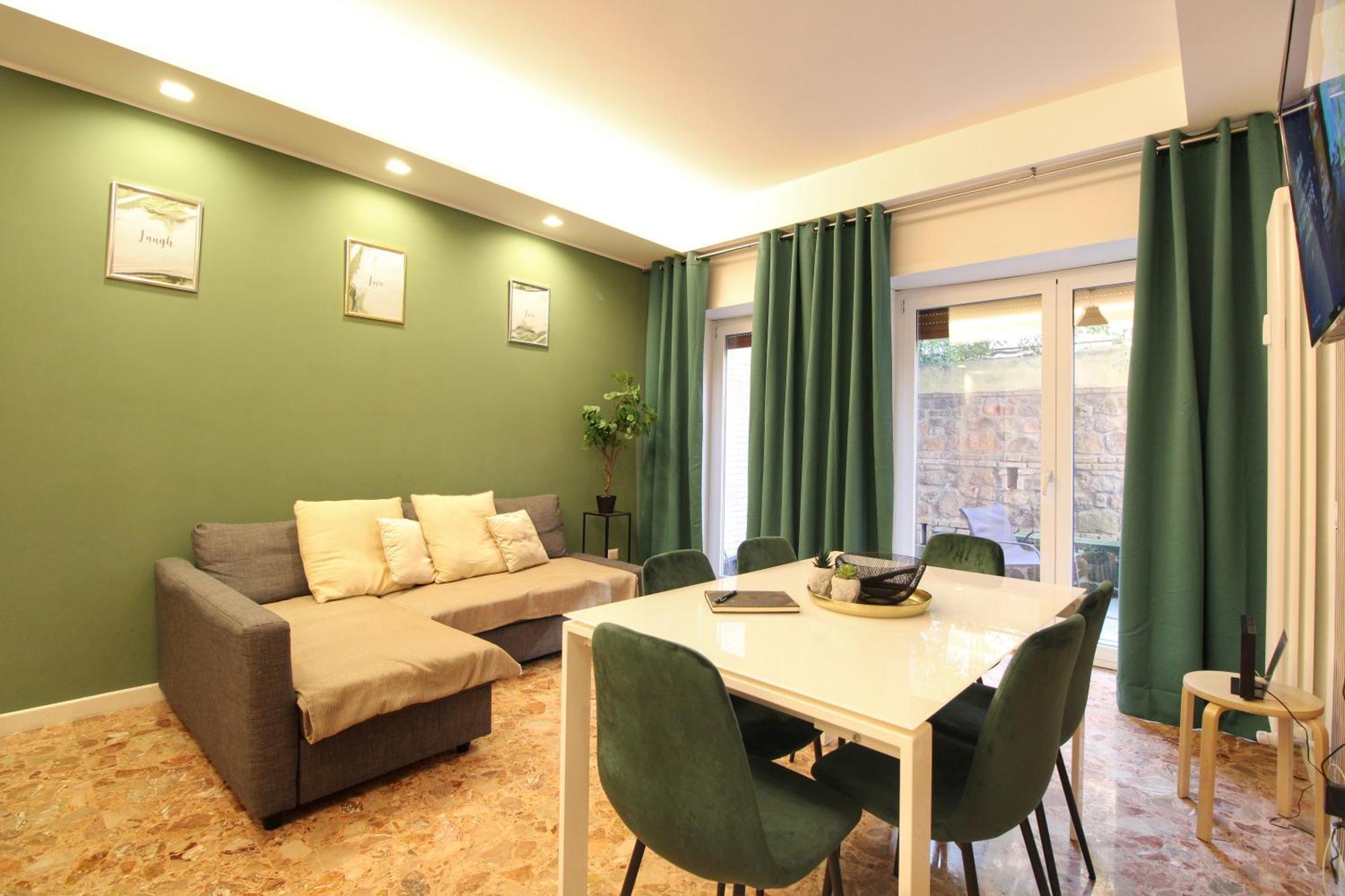 Delicious 2 Bed And Garden By Yh Apartment