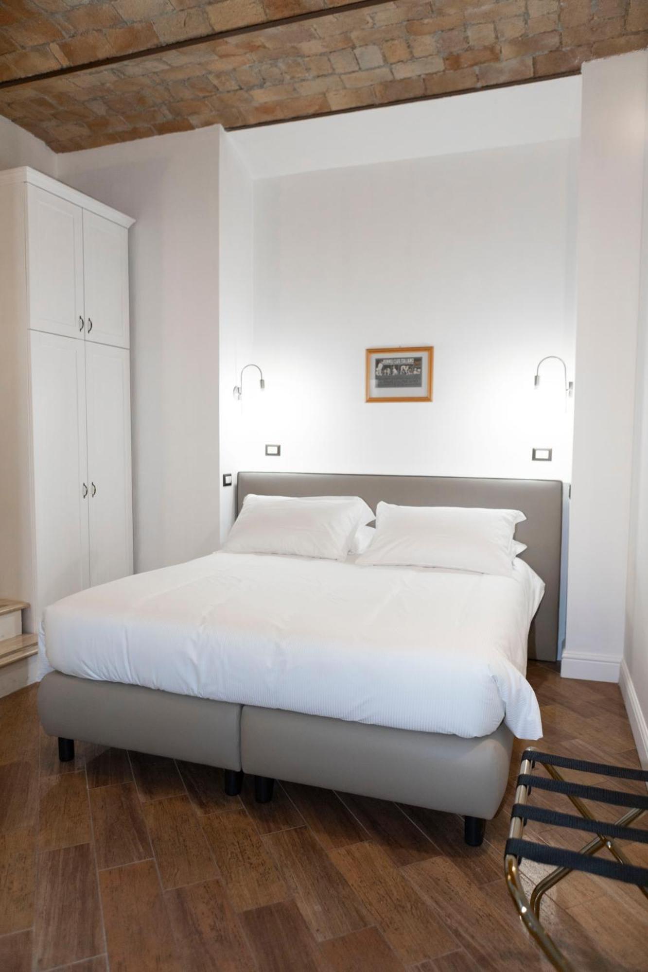 Domus Vitra 23 Apartment Rome