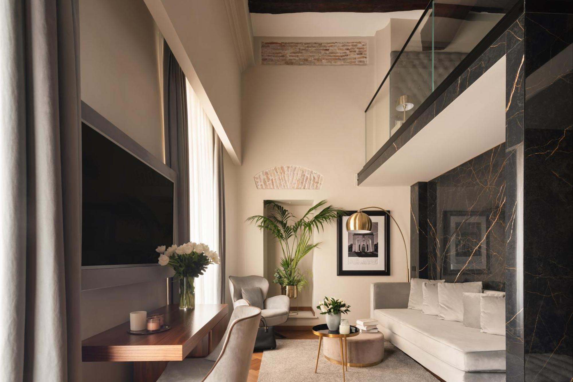 Hotel Antico Del Sole Al Pantheon 4*