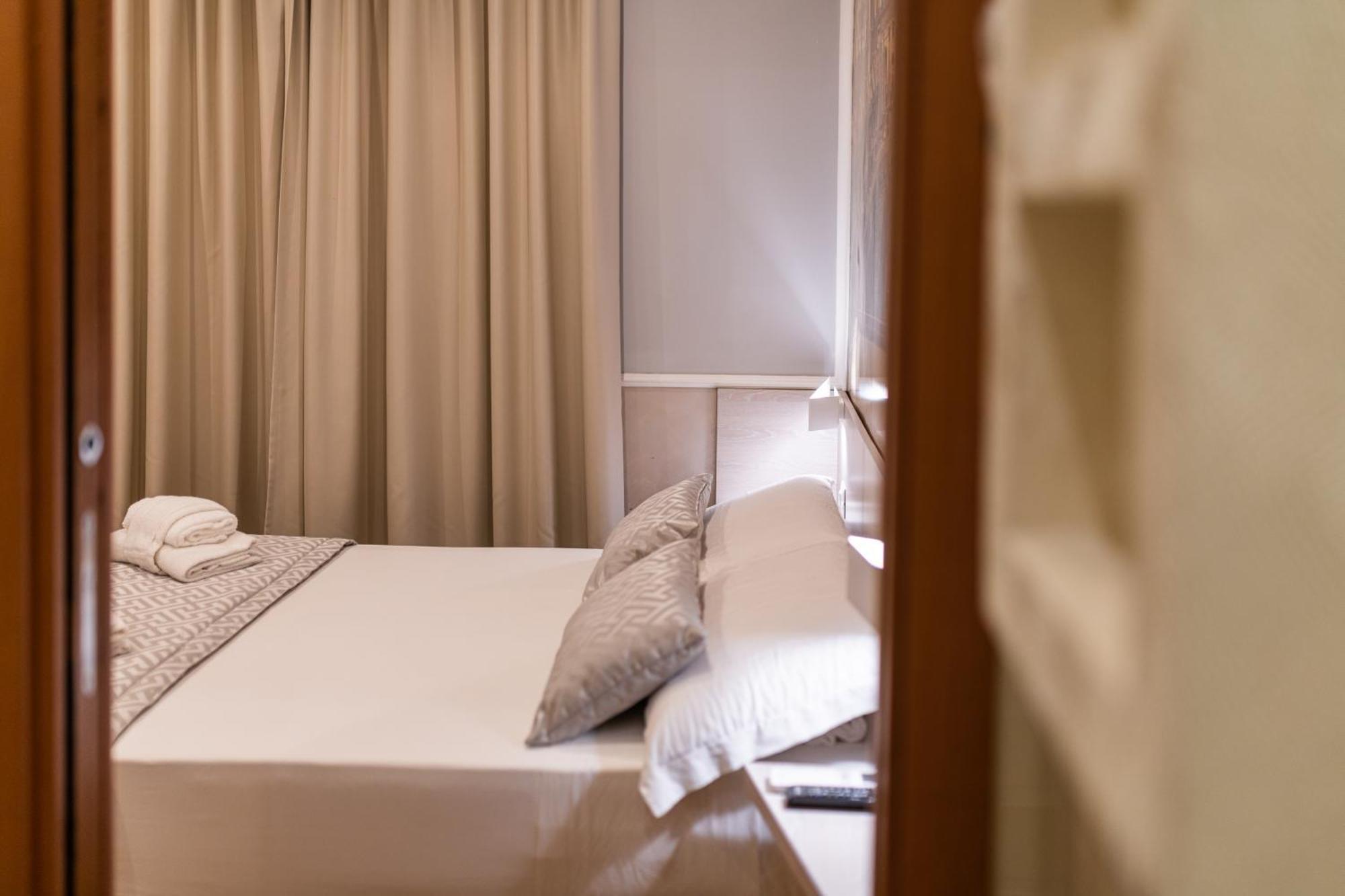 Floor Colosseo Gjestgiverier 3*