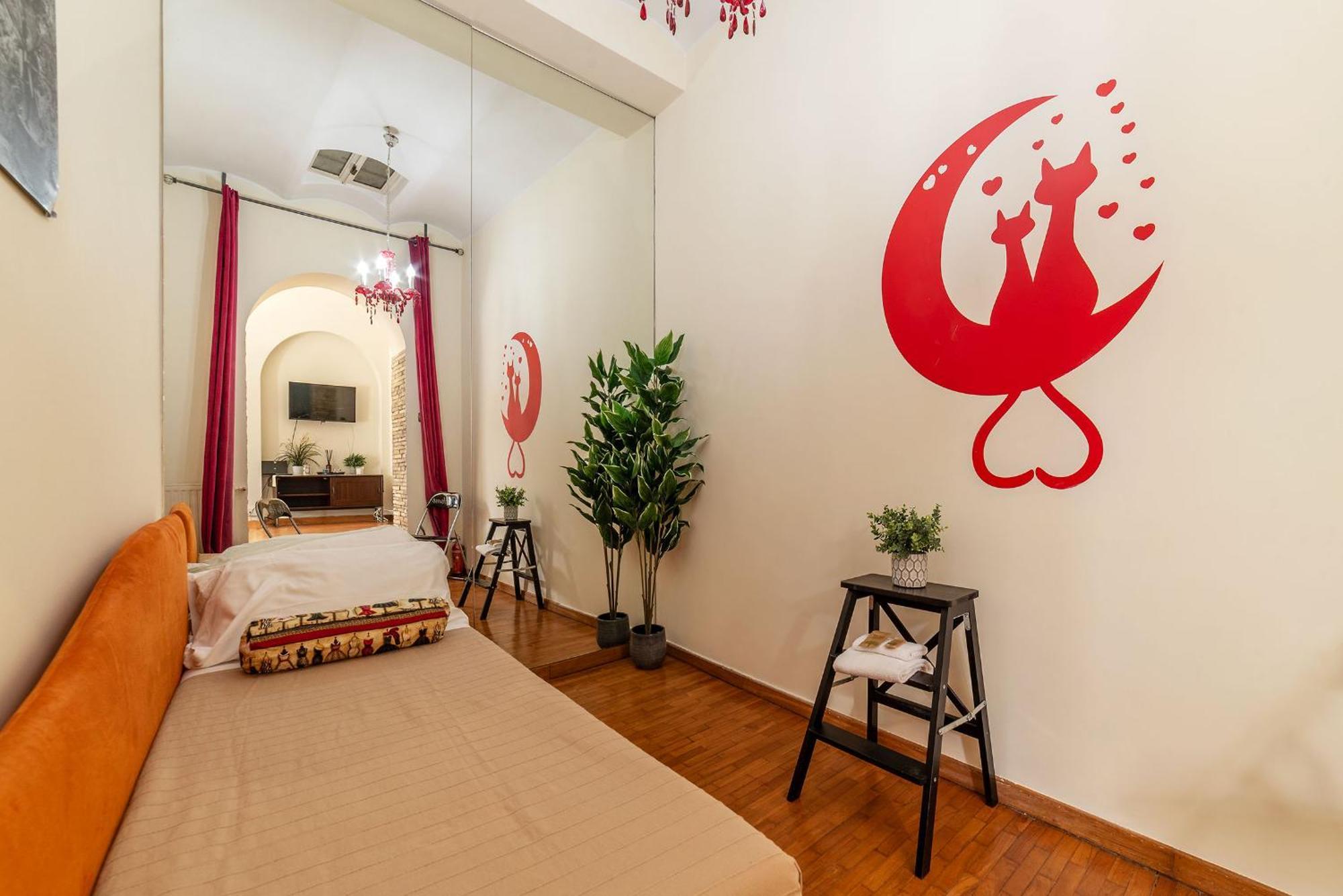 Piazza Navona Penthouse Apartment Rome