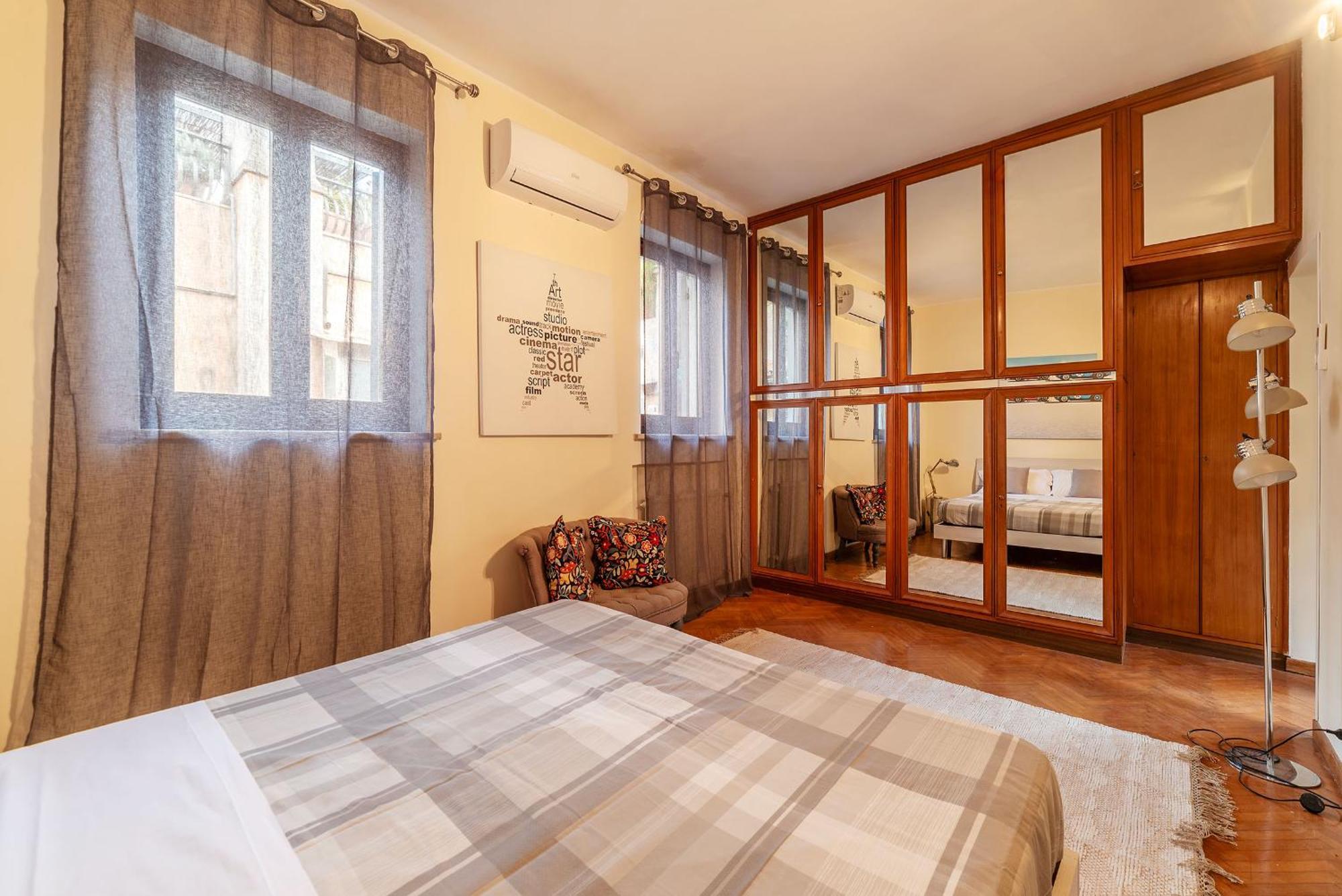 Piazza Navona Penthouse * Rome