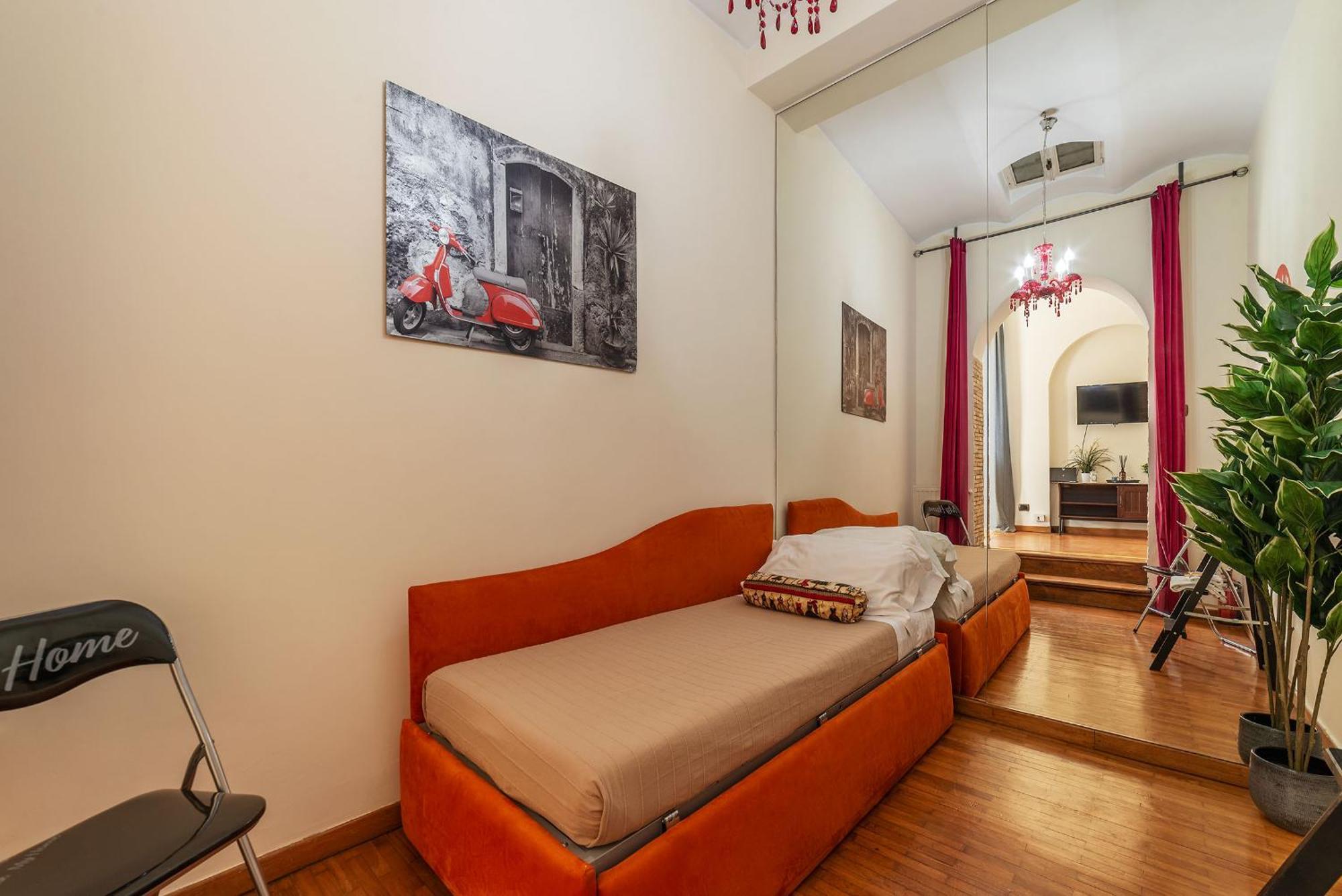 Piazza Navona Penthouse Apartment Rome