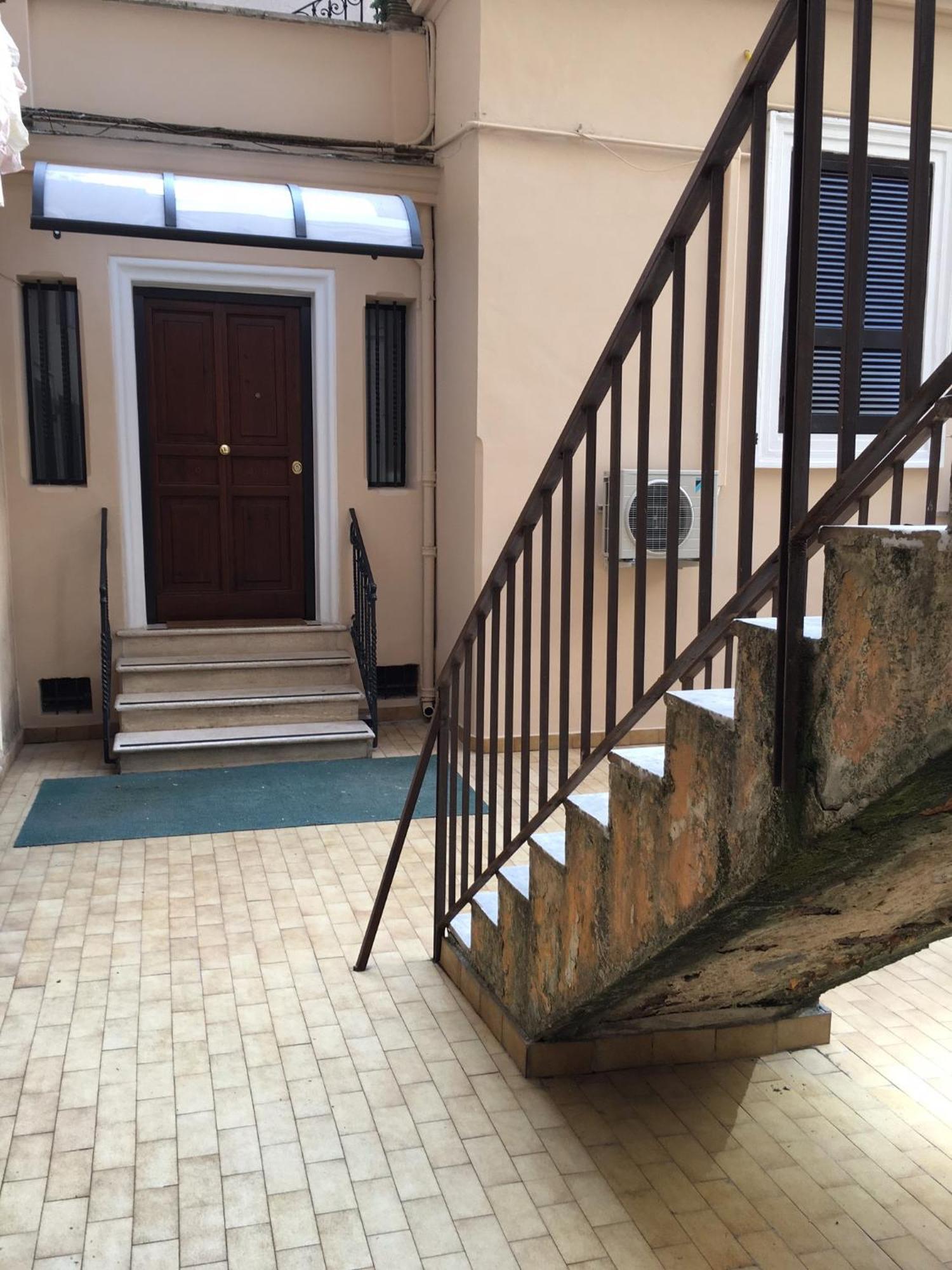 Fotofever Apt, Two Bedrooms With Air Conditioned In Elegant Shopping Area, Close To Vatican