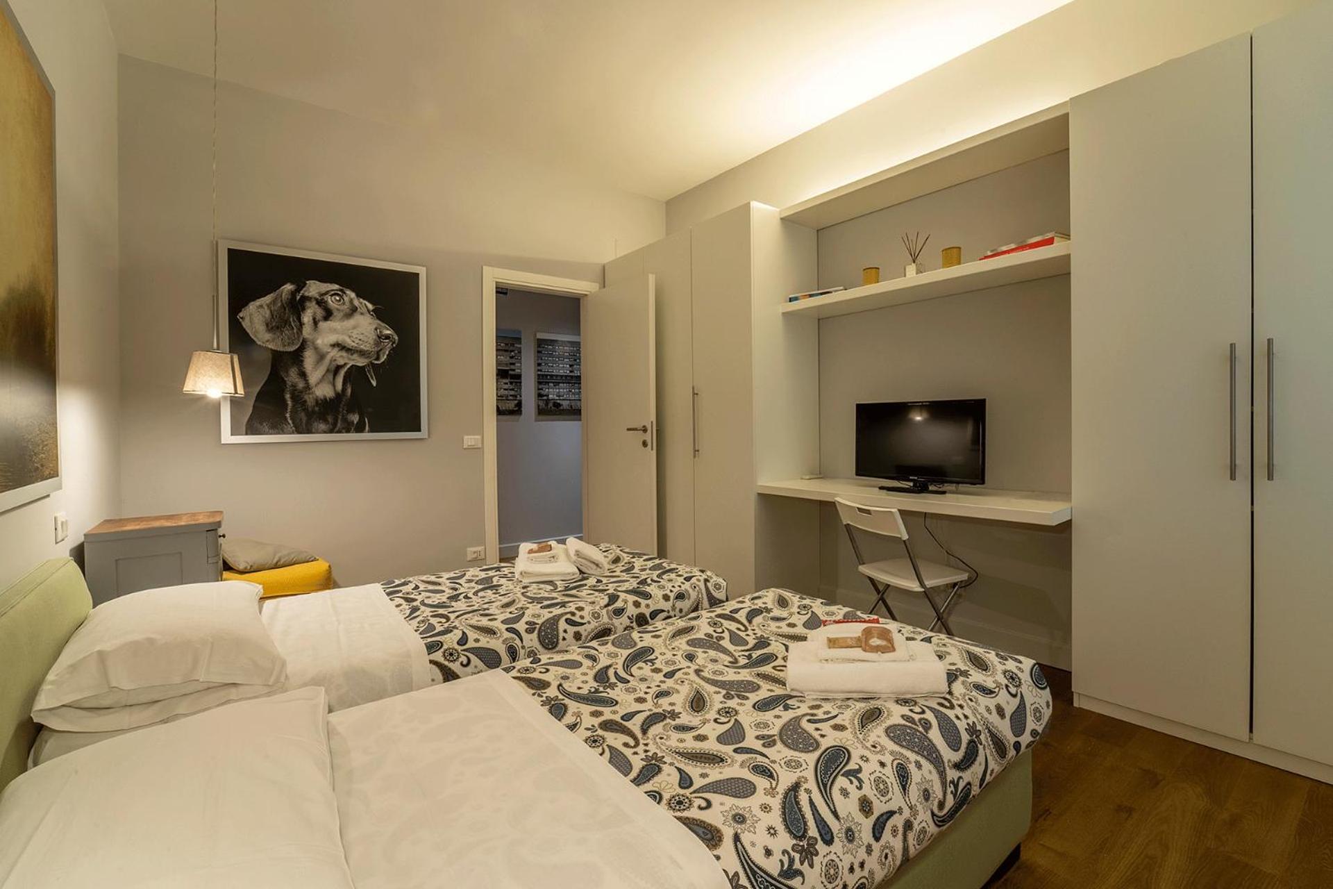 Fotofever Apt, Two Bedrooms With Air Conditioned In Elegant Shopping Area, Close To Vatican Roma