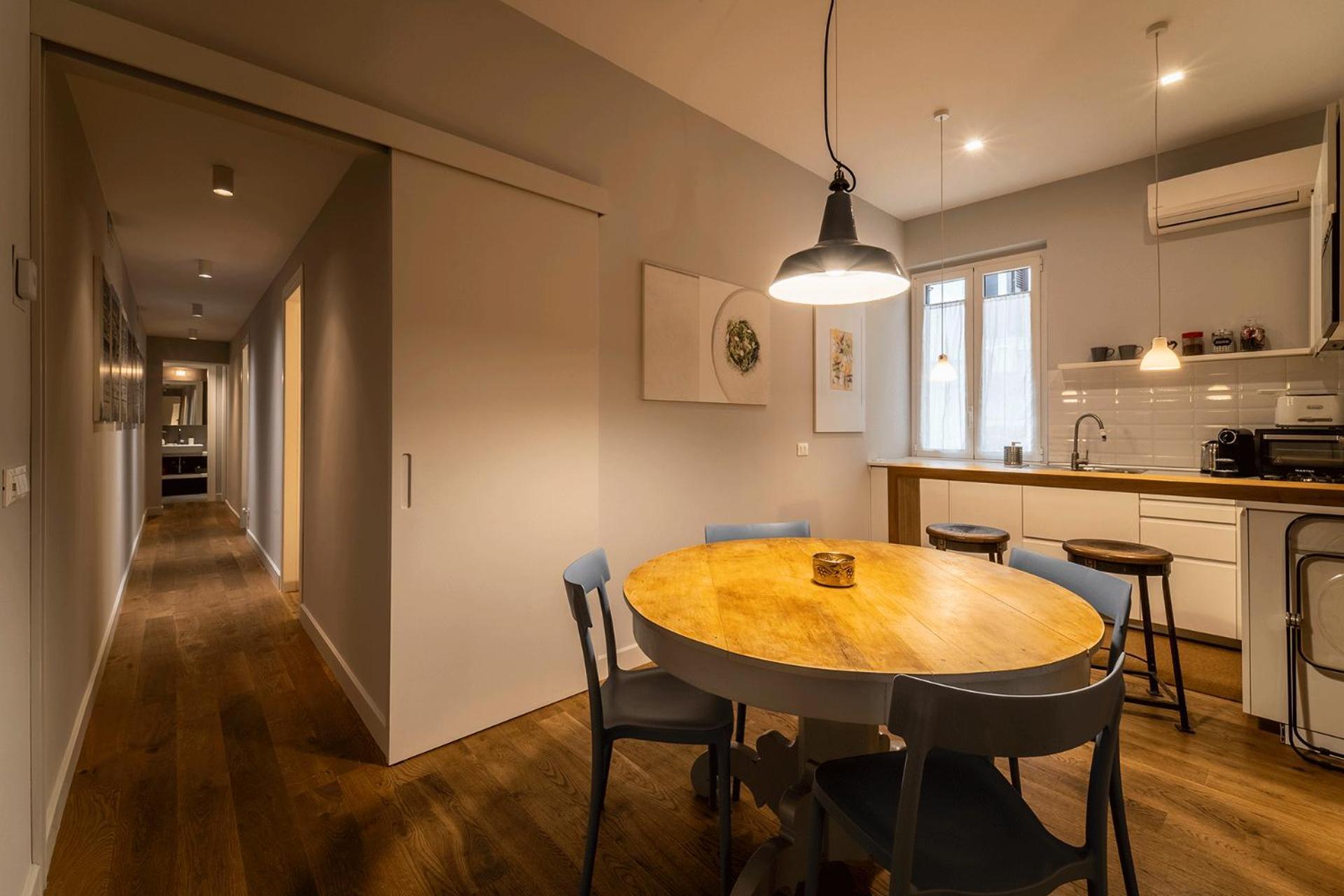 Fotofever Apt, Two Bedrooms With Air Conditioned In Elegant Shopping Area, Close To Vatican Roma