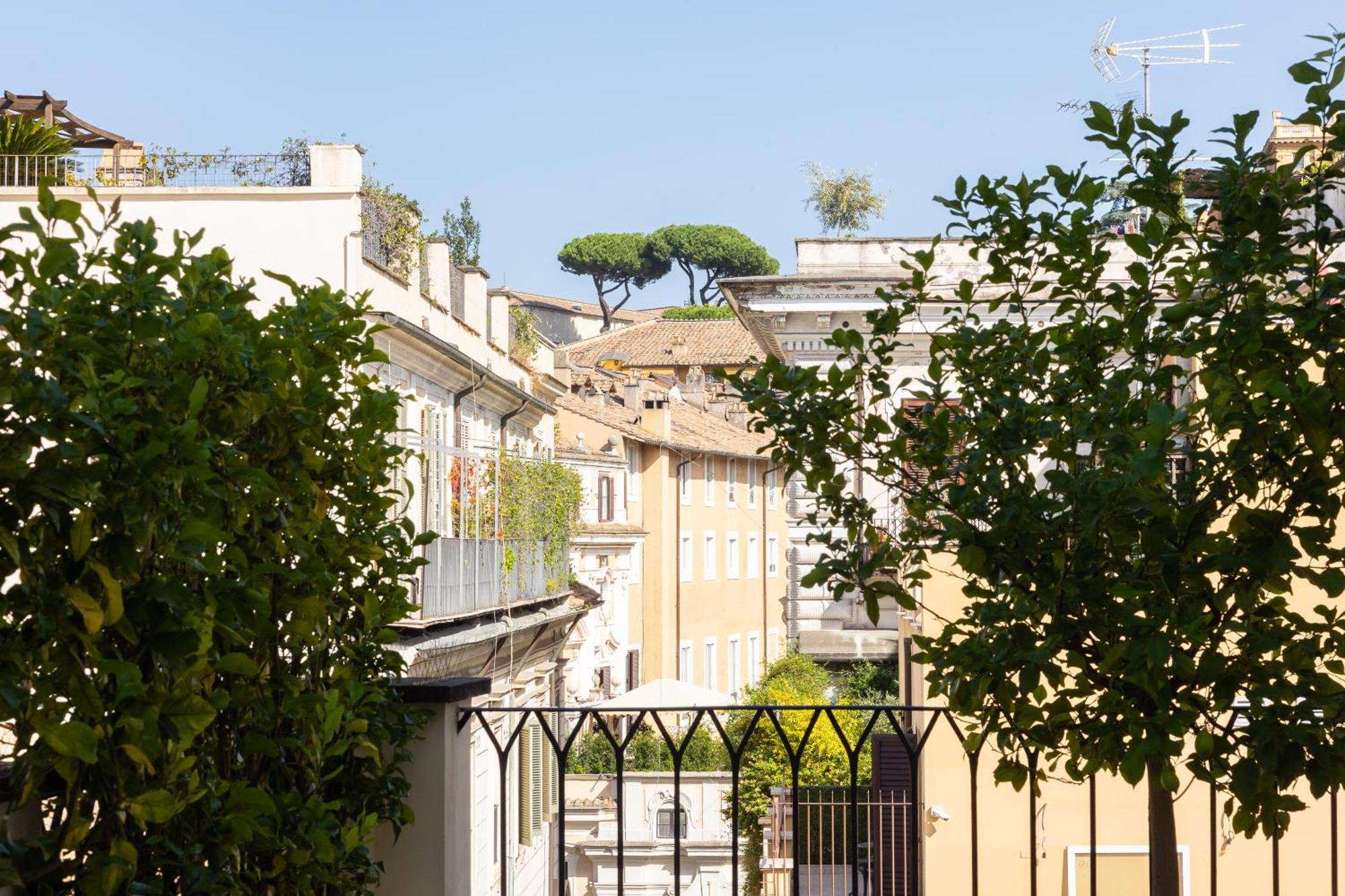 Amazing 3 Levels Penthouse Piazza Venezia * Roma