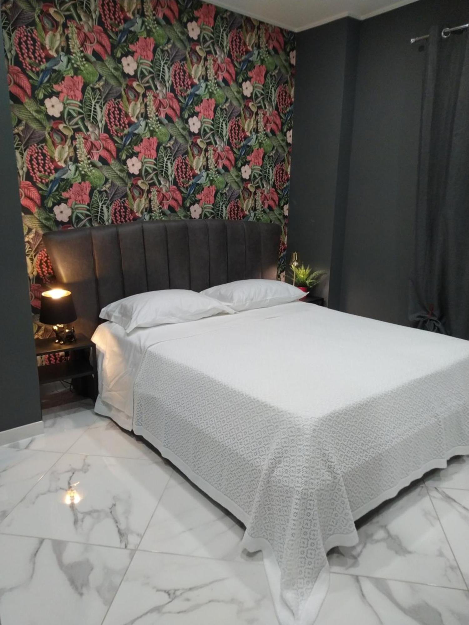 Linda's Bed & Breakfast *