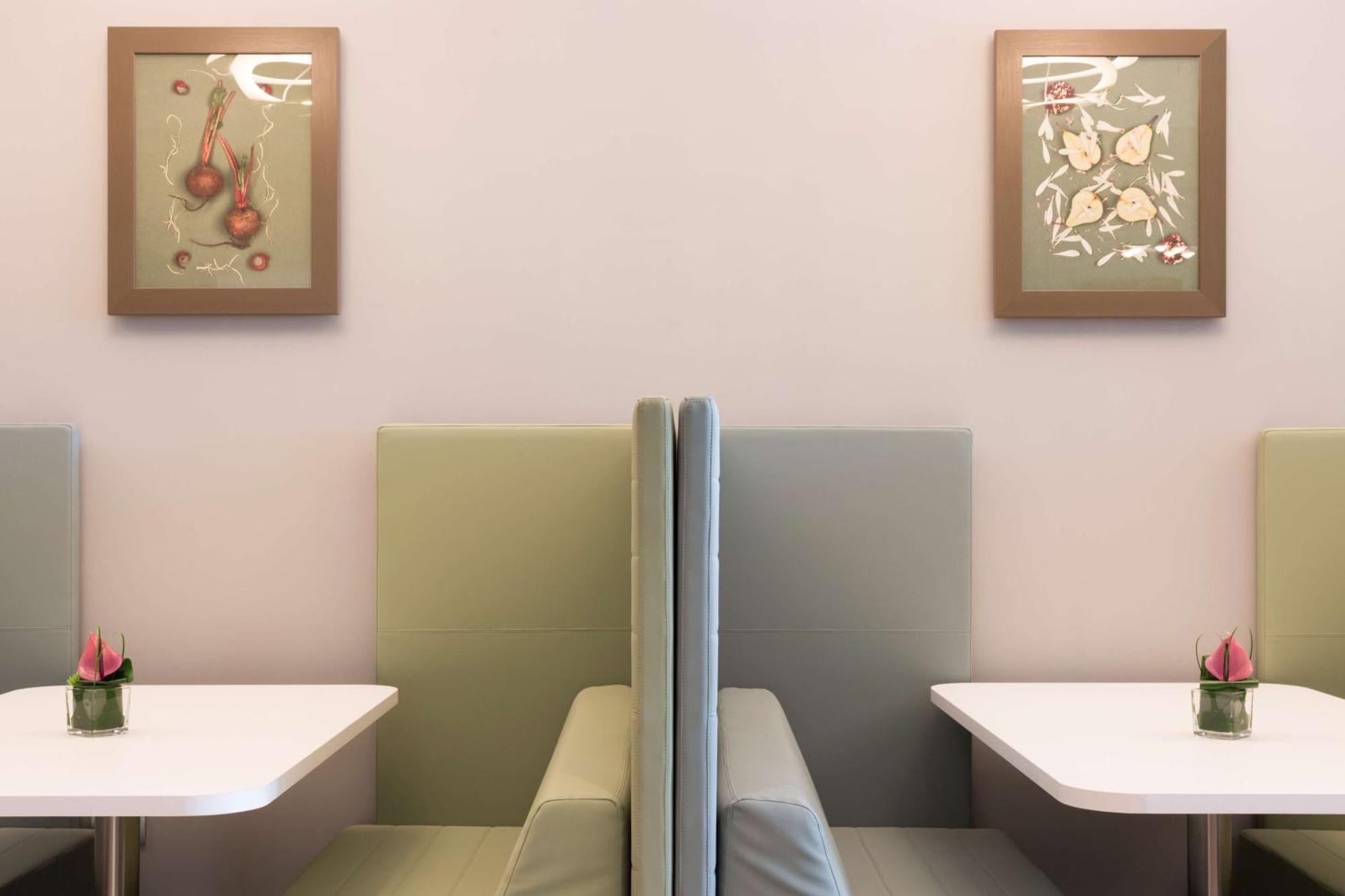 Hotell Hampton By Hilton East 3*