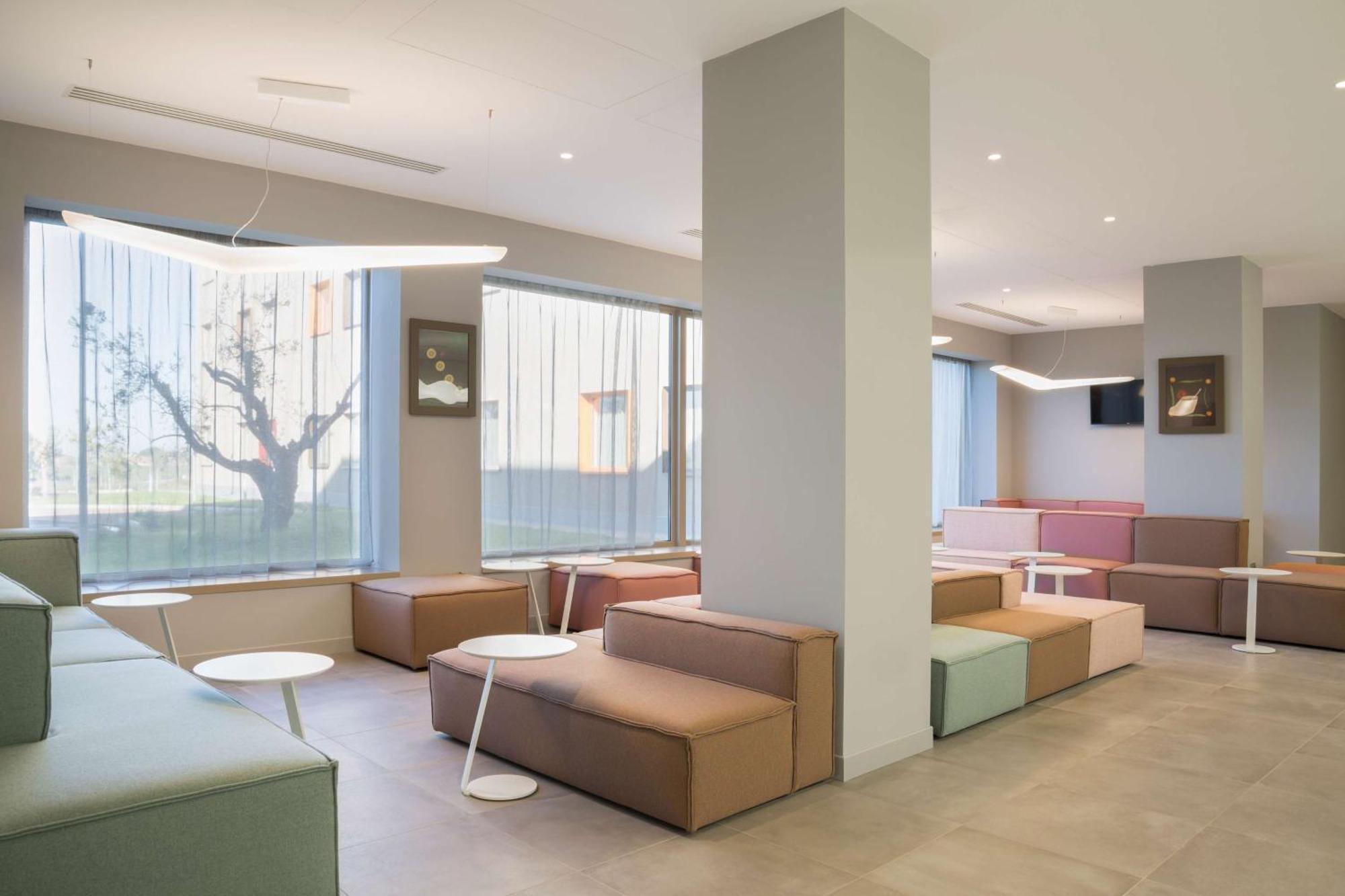 Hotell Hampton By Hilton East