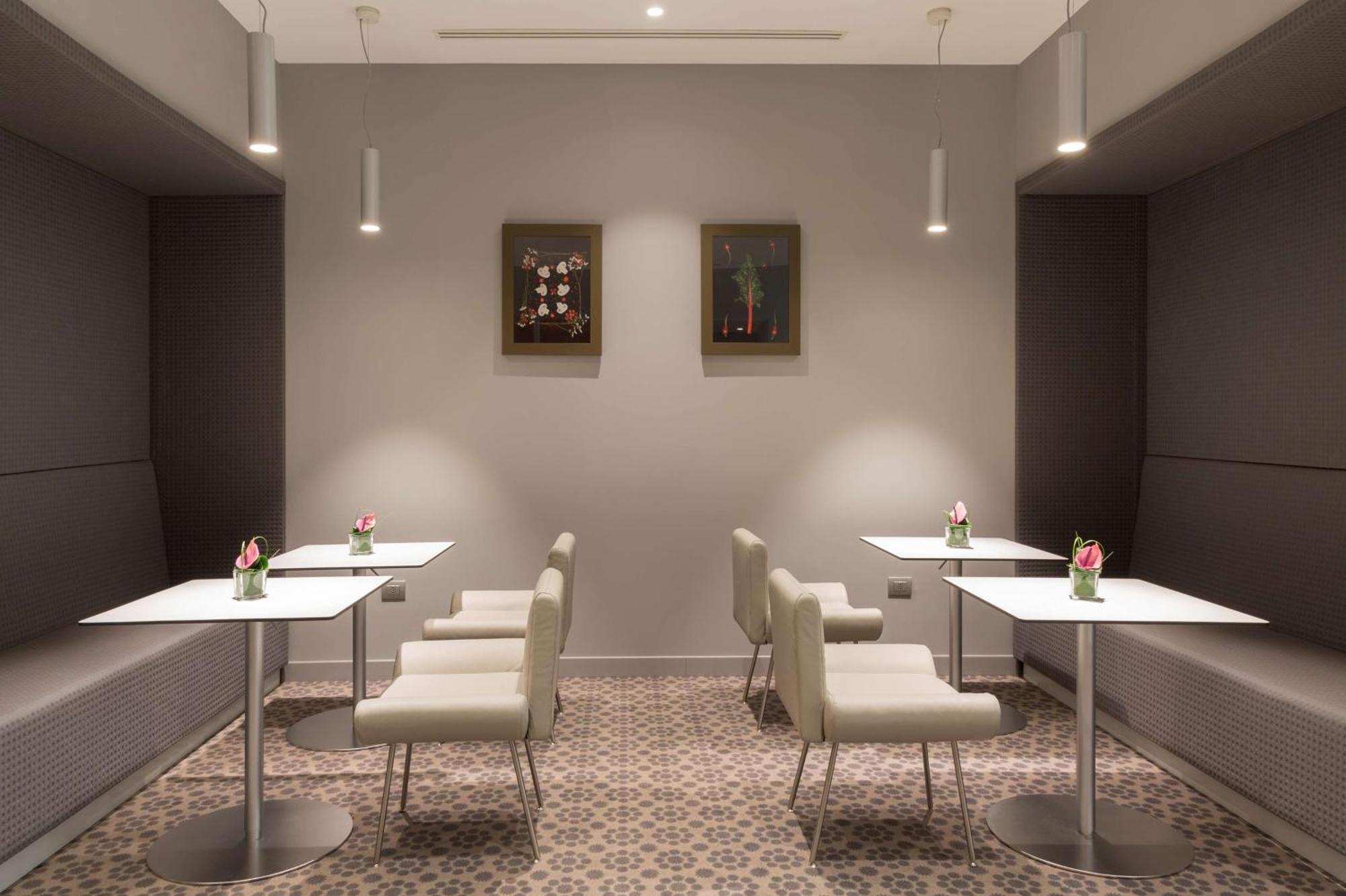 Hampton By Hilton East Roma