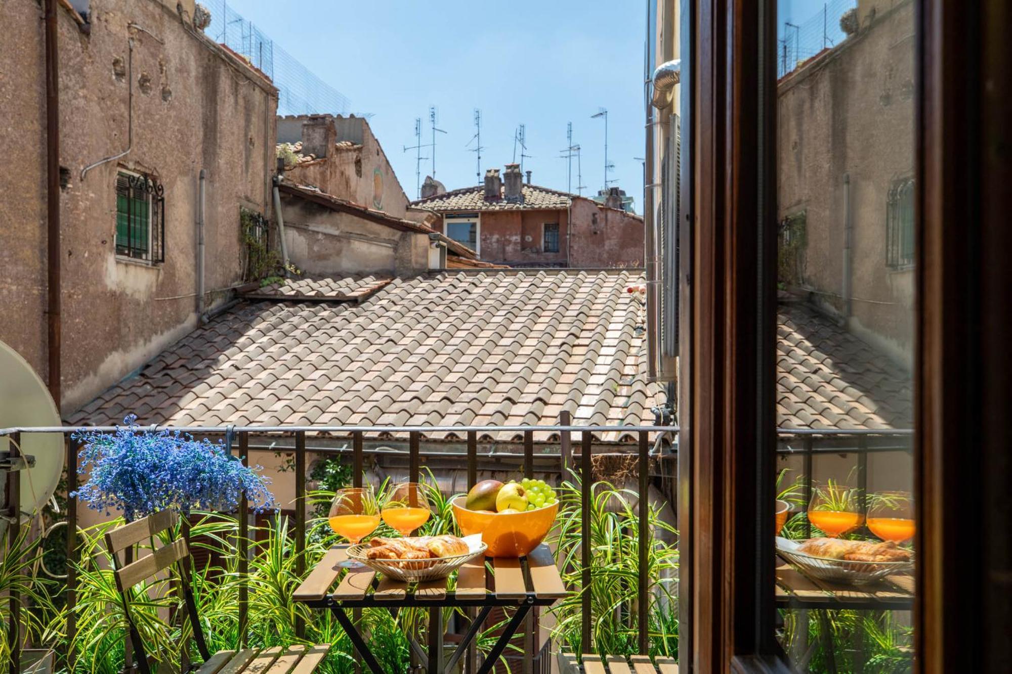 Iflat Pantheon's Roomy And Friendly Apartamento Roma