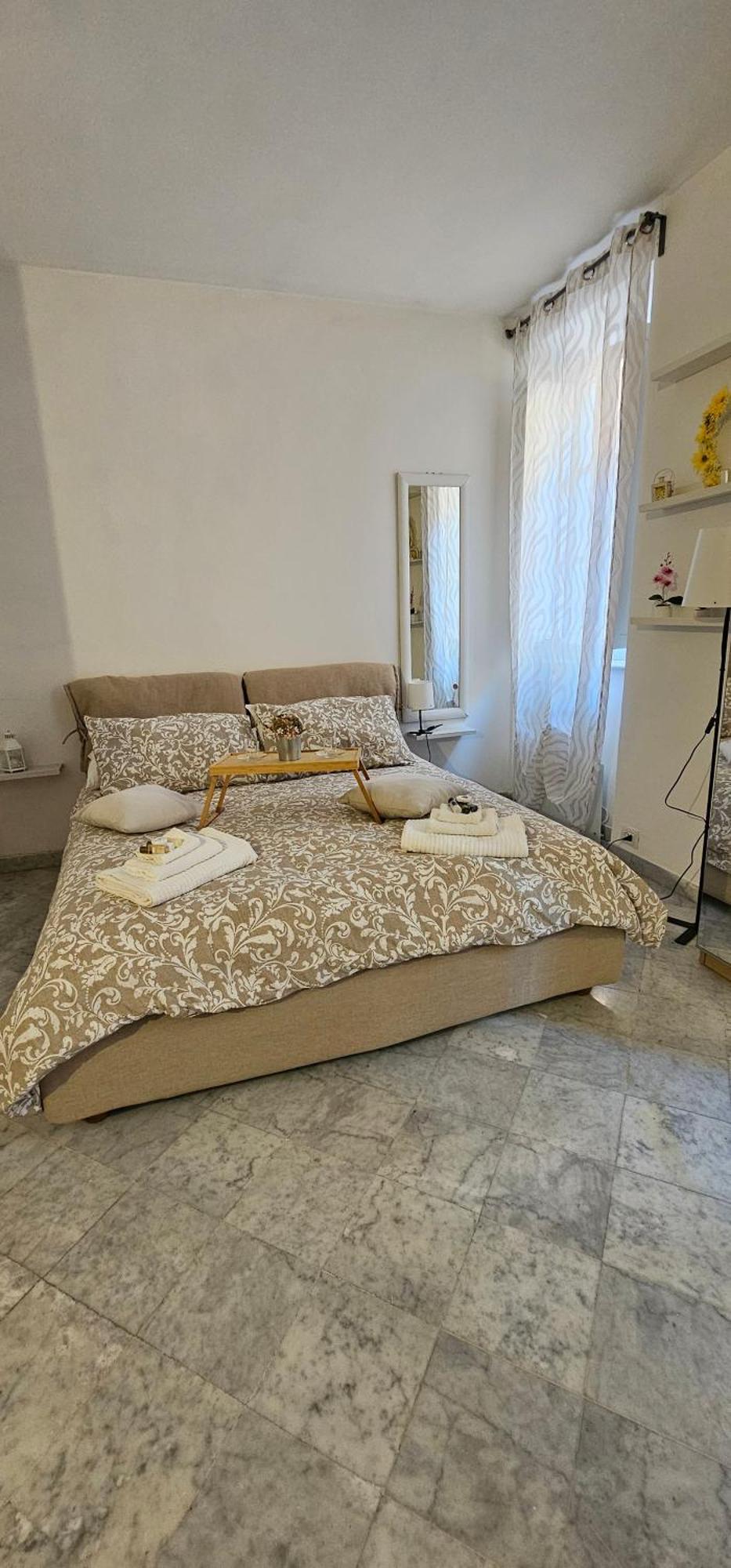 Domus Ibernesi * Roma