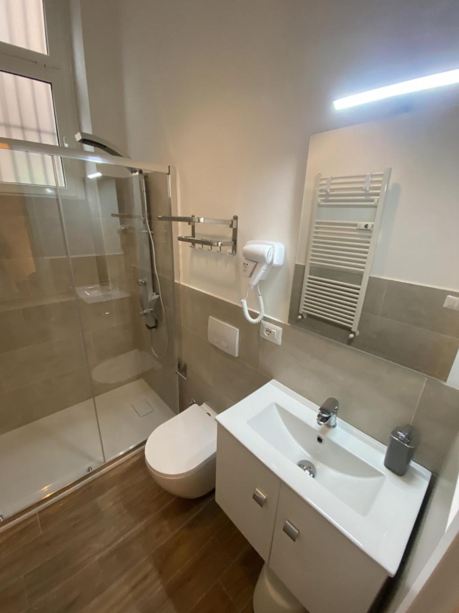 Loft 18a - Casa Con Ingresso Indipendente E Parcheggio Gratuito *