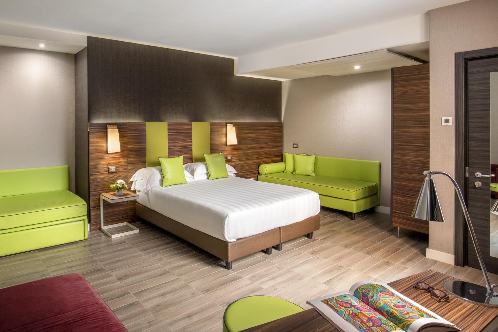 The Republic Hotel 4*