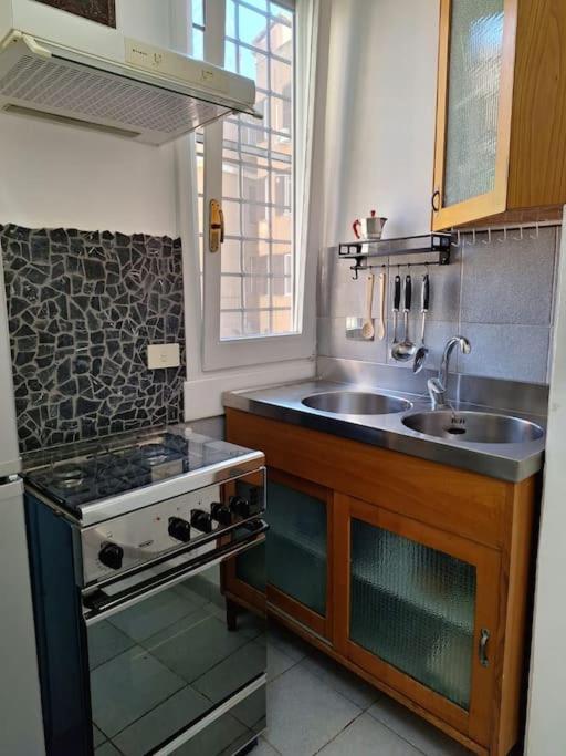 Apartment Imperial House In San Giovanni Near The Center *