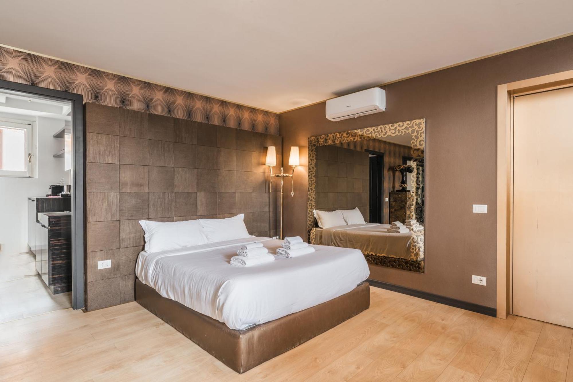 Penthouse - Private 3*