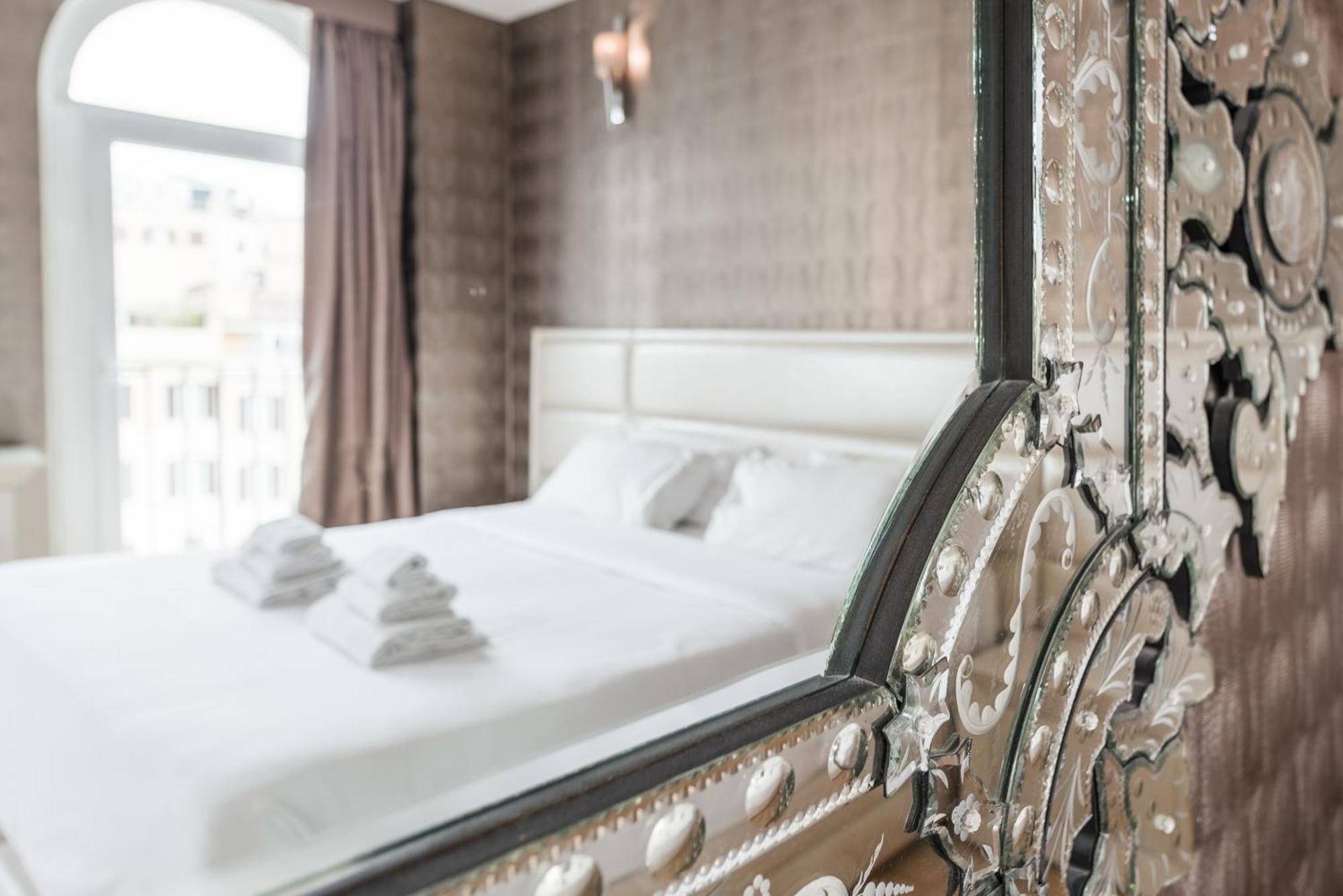 Penthouse - Private 3*