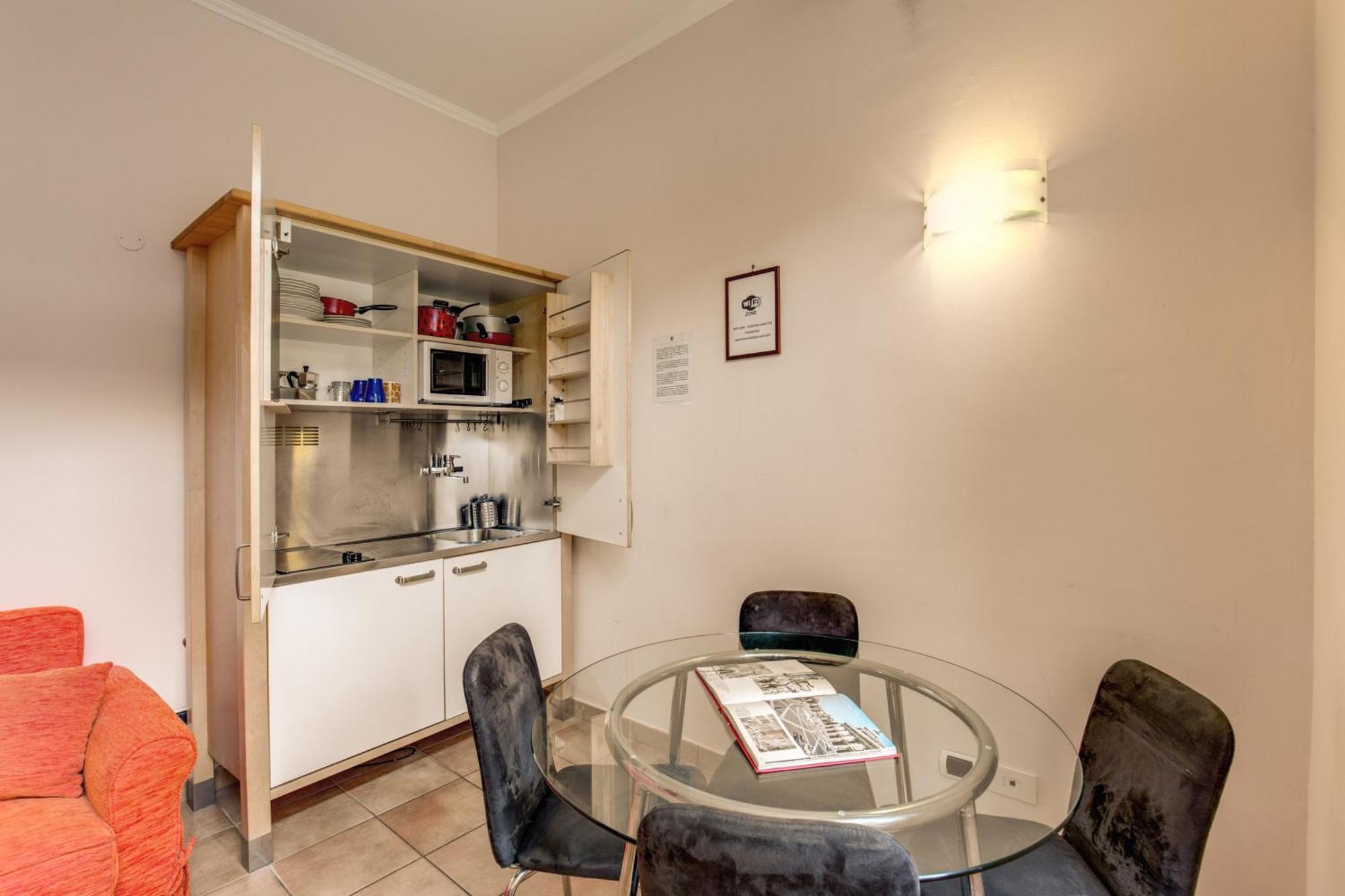 Apartment Apollo Colosseo *