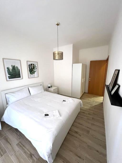 Delizioso A 5 Minuti Dalla Metro A Apartamento Roma